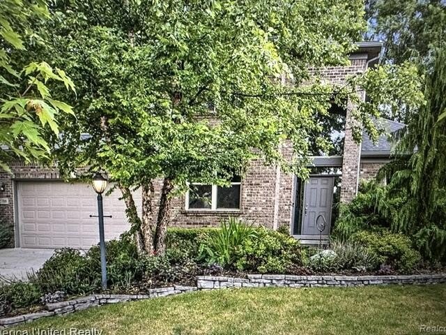 2708 Trillium Hills Drive – photo 1 of 67