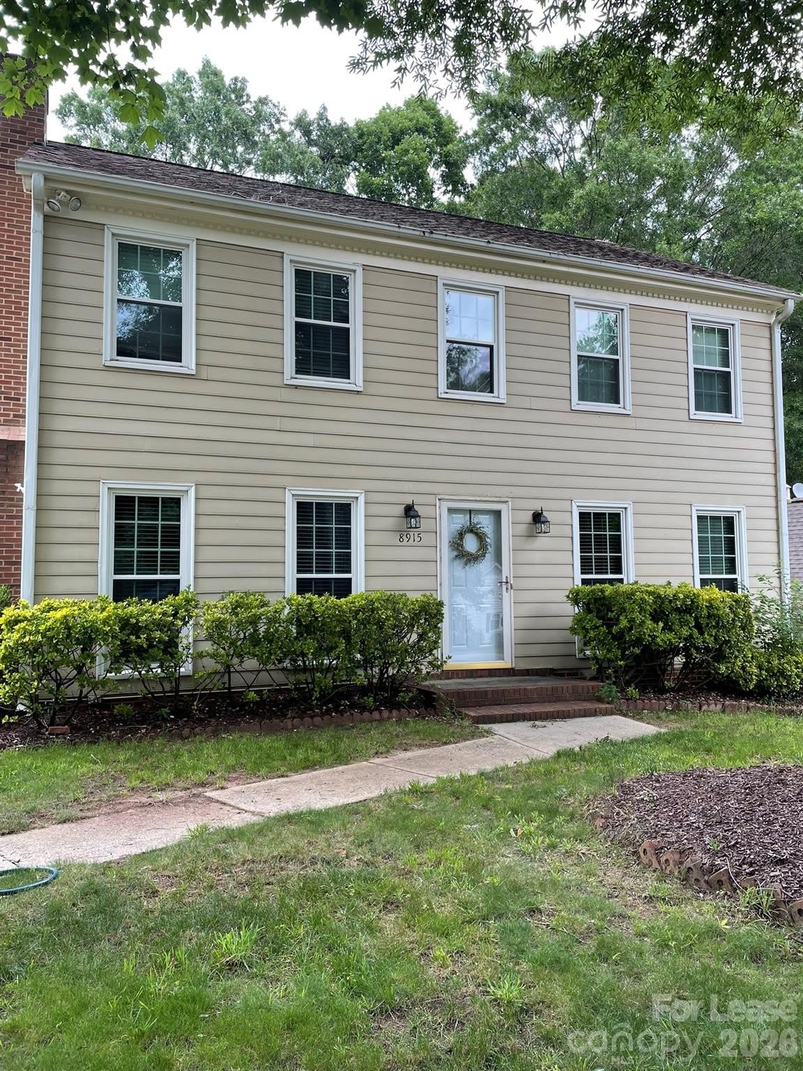 8915 Gamesford Drive – photo 1