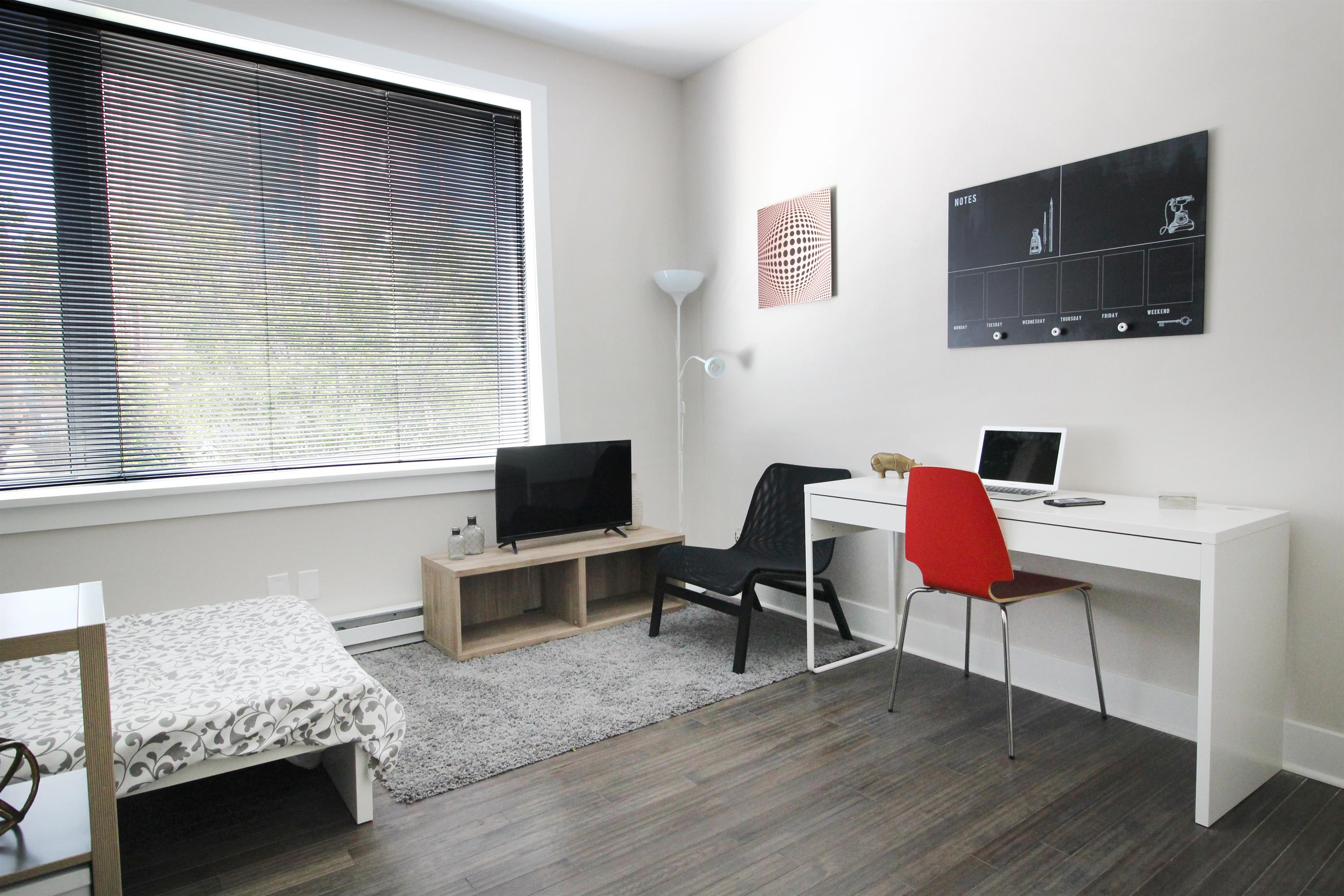 234 236 E State Stunit 2 – photo 1 of 100