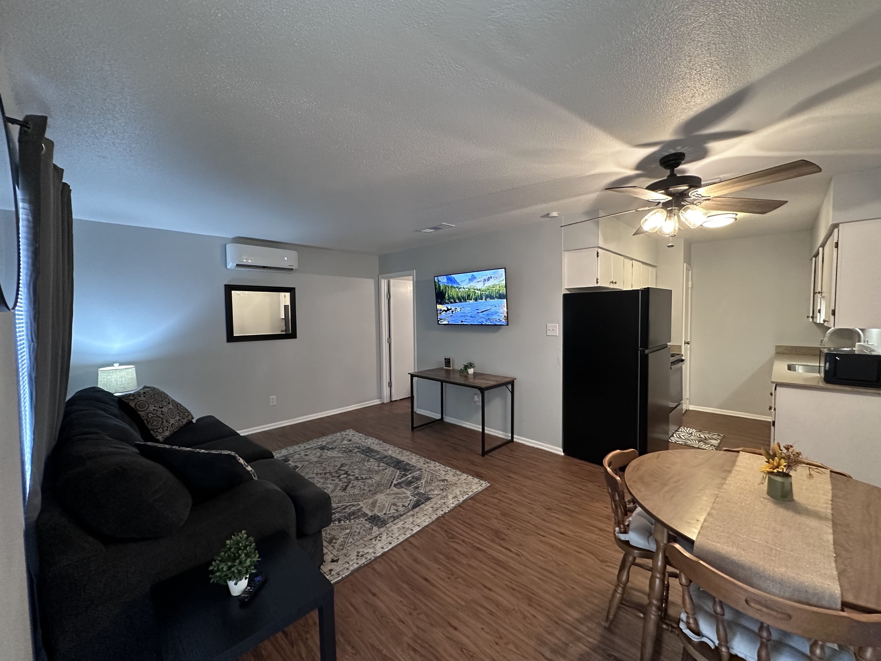 3802 Pine Street 3 – photo 1 of 57