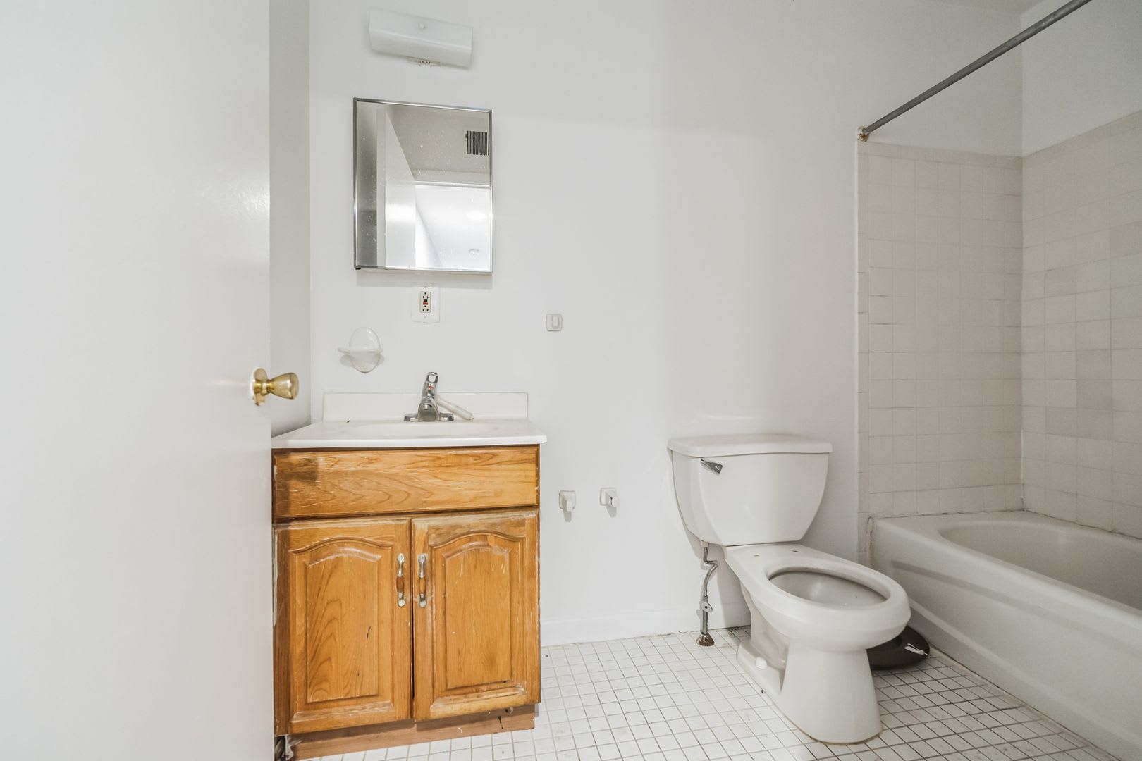 884 North 42nd St – photo 1