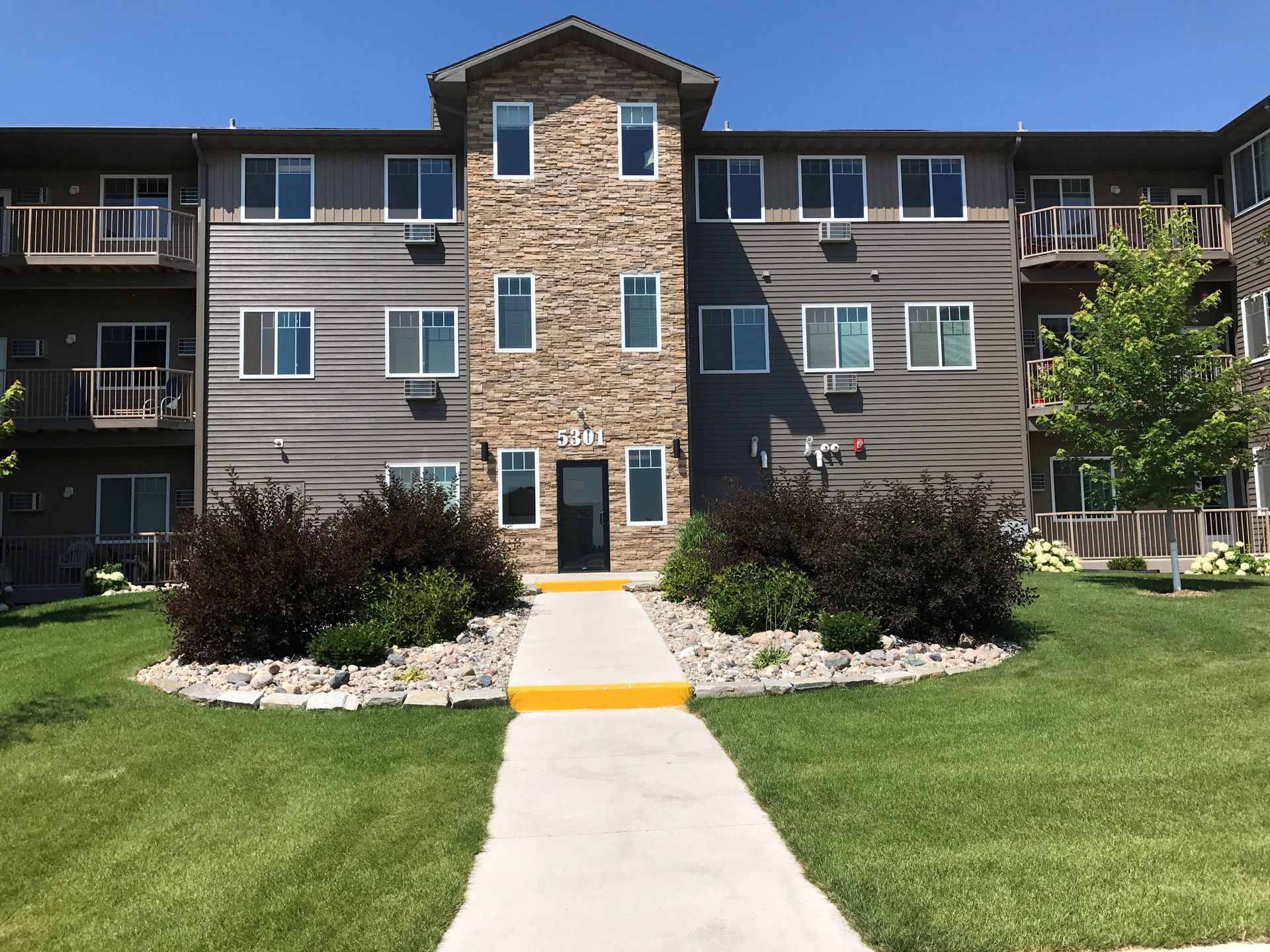 Welcome to Crystal Creek Place — Modern Living in South Fargo – photo 1