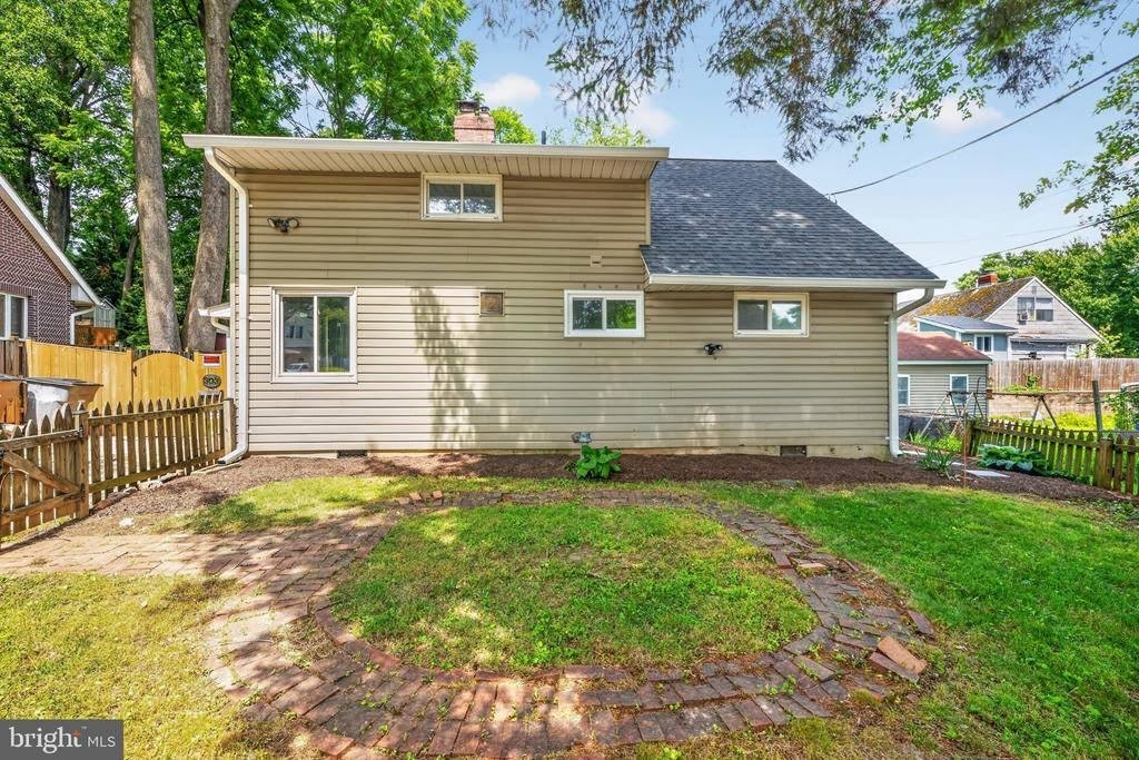 303 Nimitz Avenue – photo 1 of 168