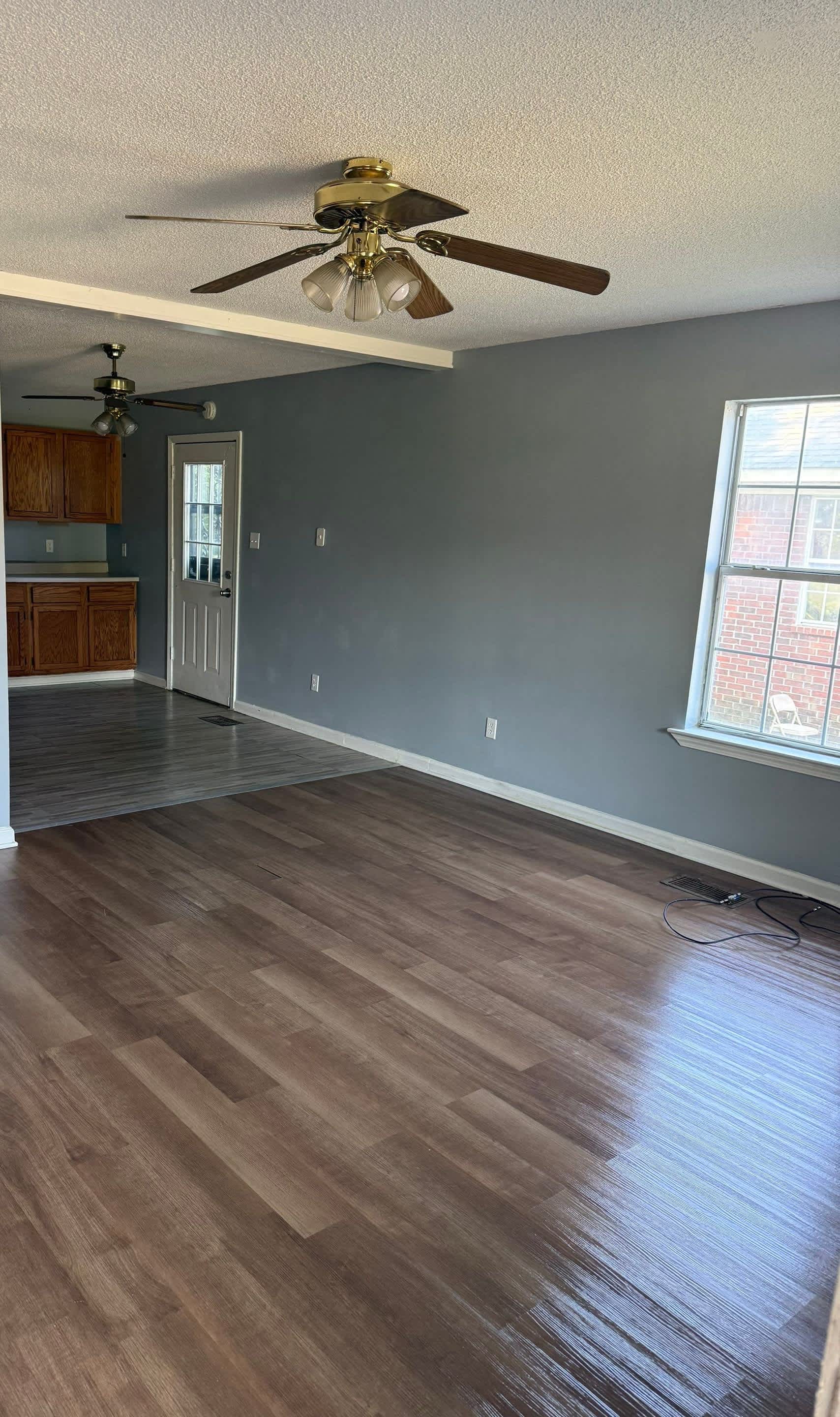 318 Hill Avenue – photo 1 of 15