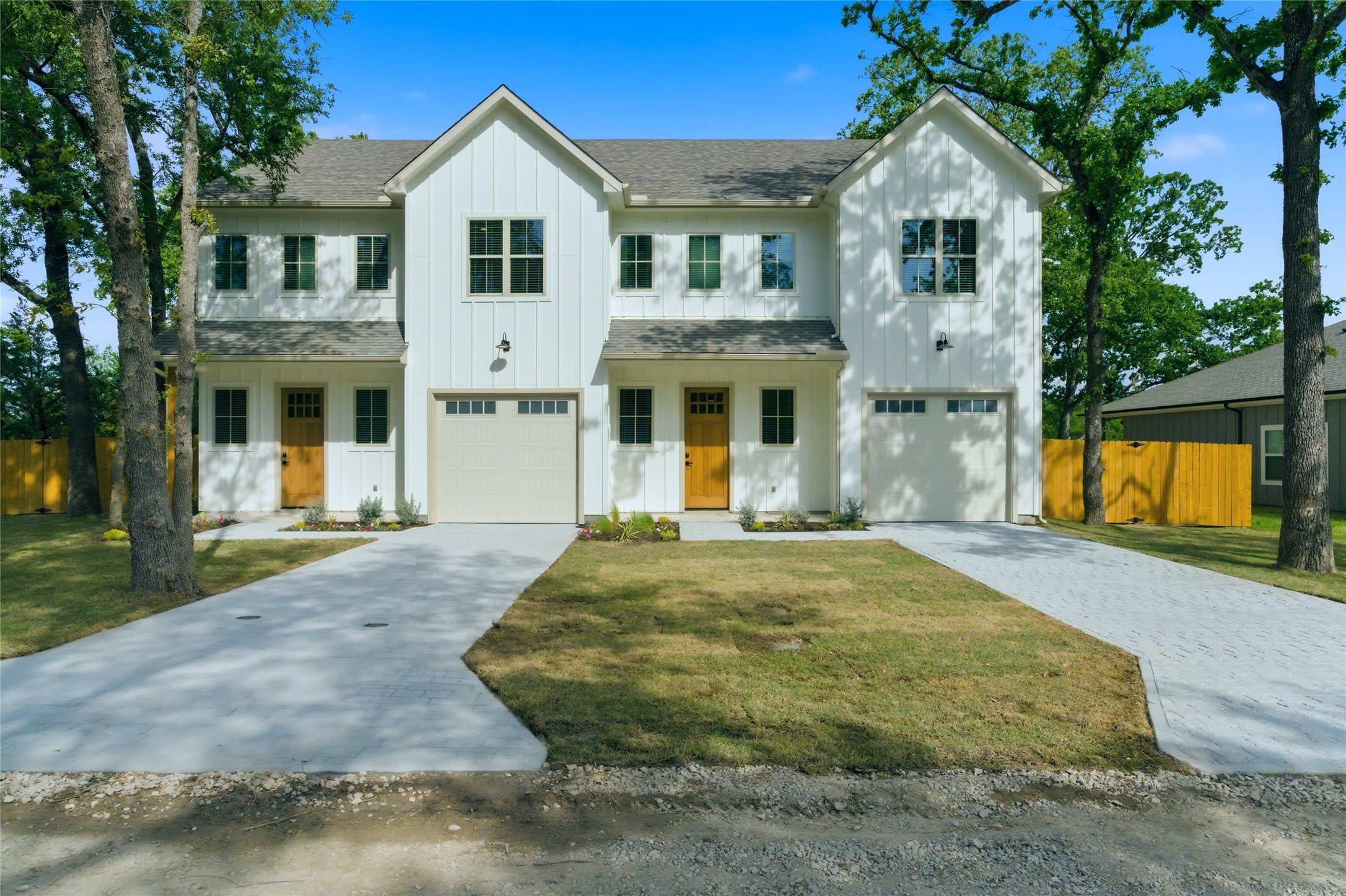 200 Dover Drive – photo 1 of 34