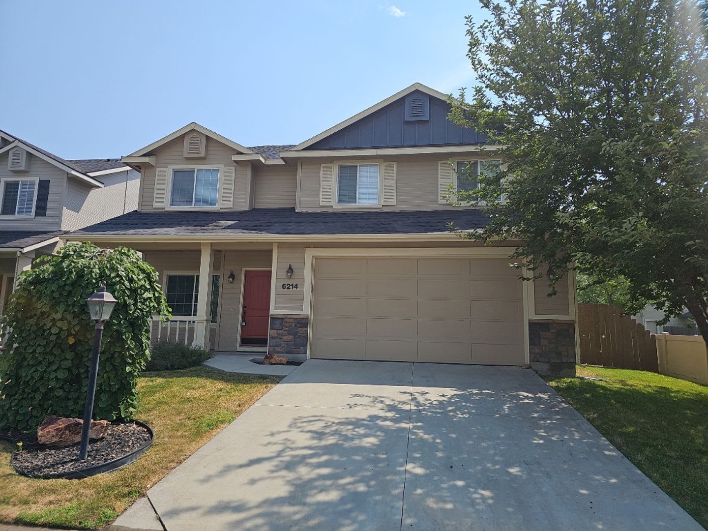 Gorgeous 4 bedroom 2.5 bath, Meridian home in Silverleaf Subdivision. Newer flooring and paint. – photo 1