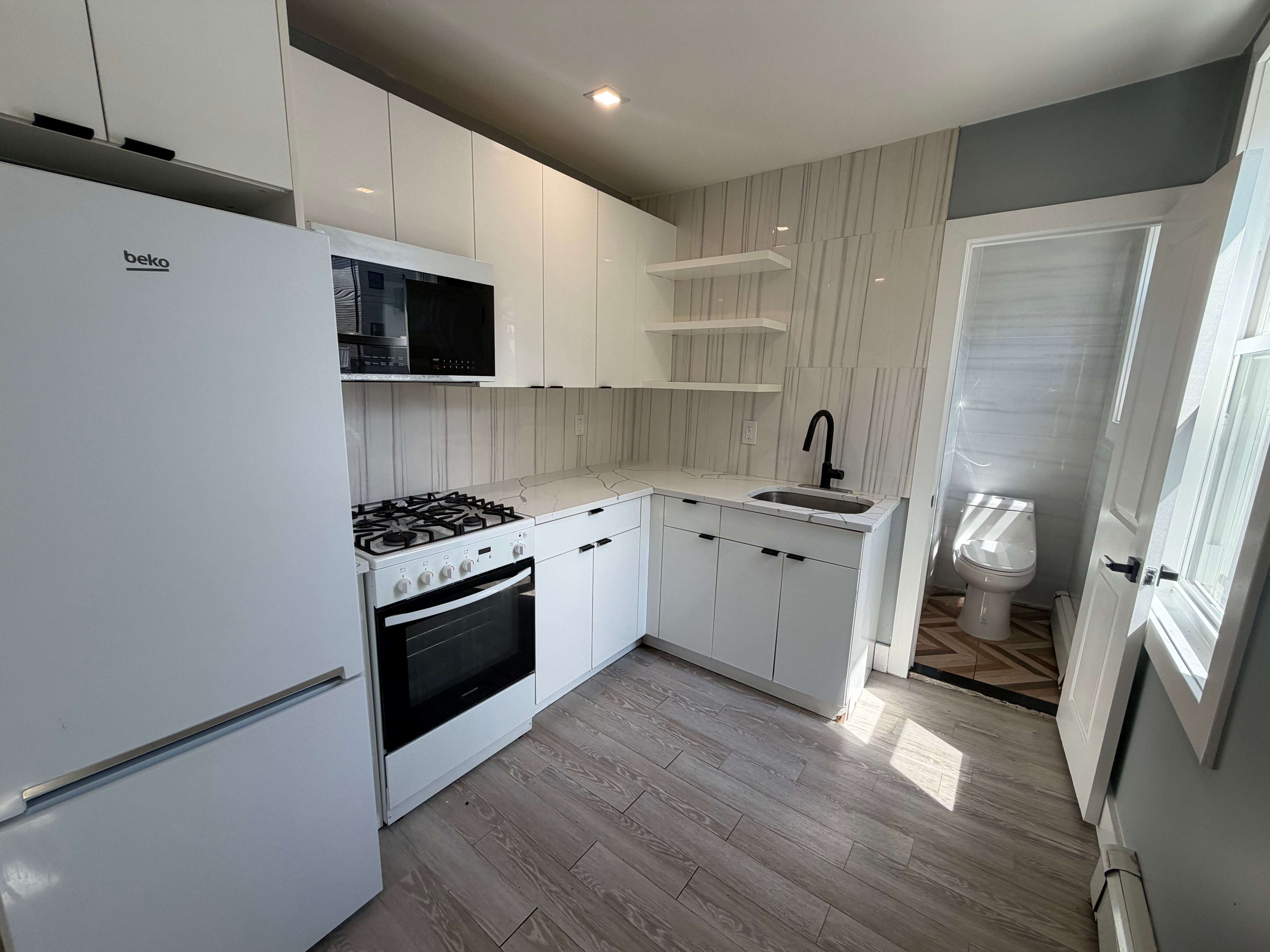 28 Dales Ave – photo 1