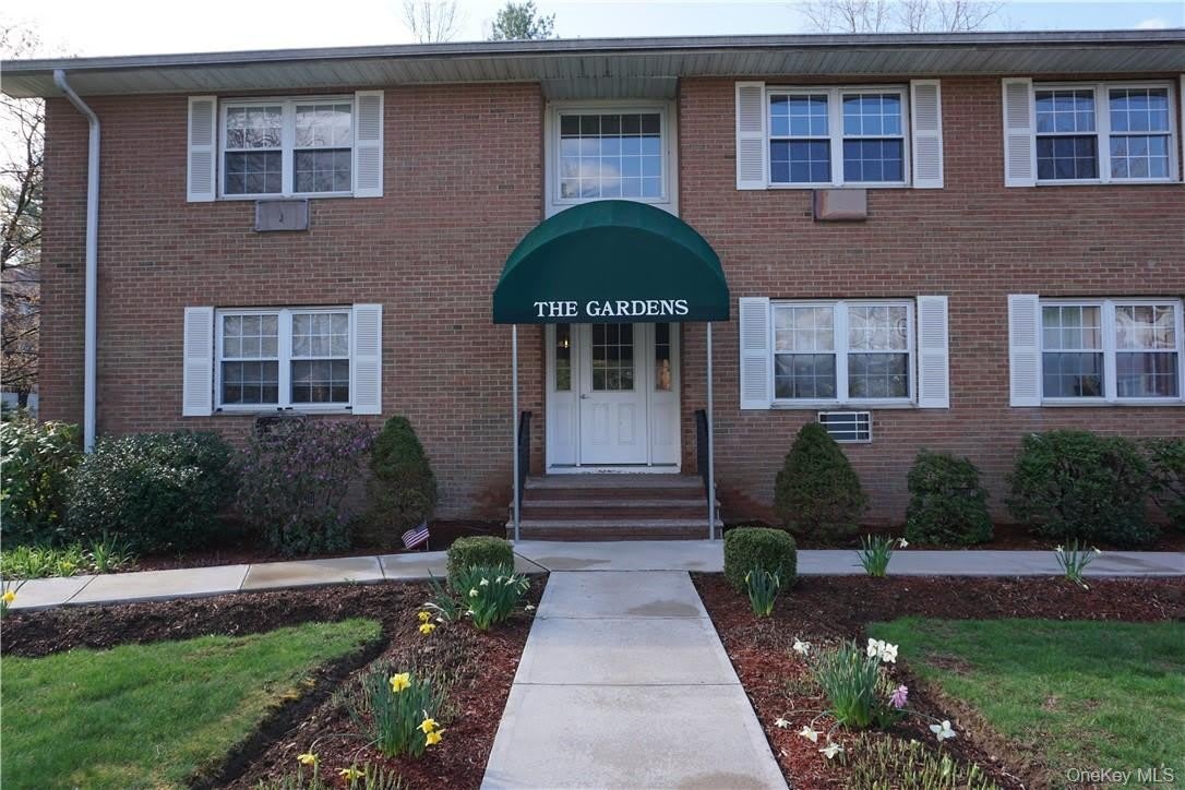 260 West Street – photo 1 of 16