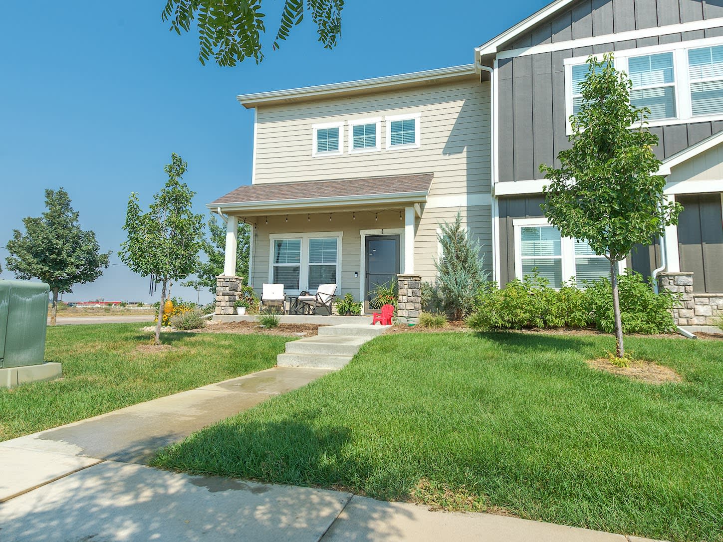 1688 Grand Avenue – photo 1 of 23