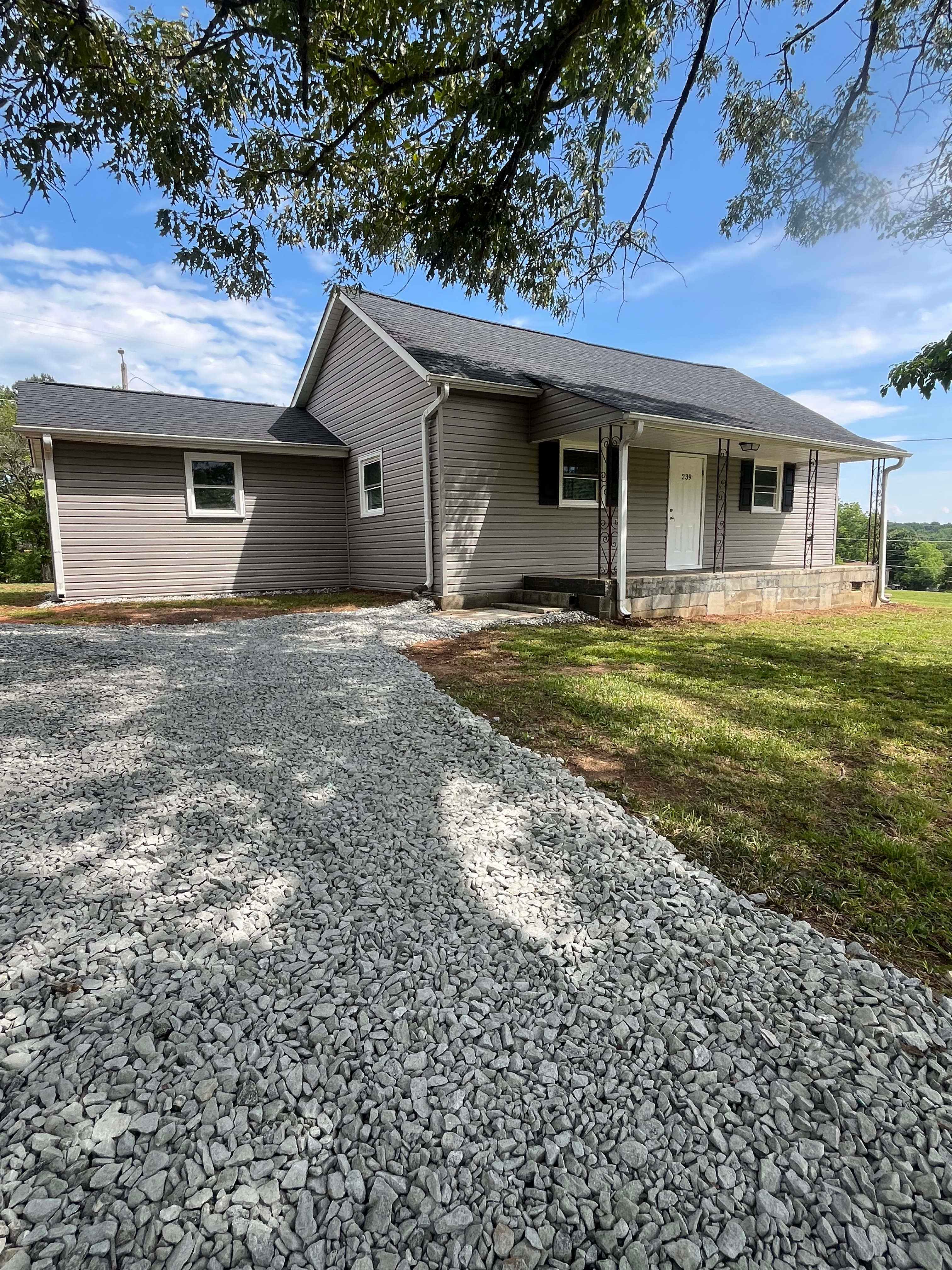 239 Thorn Dr – photo 1