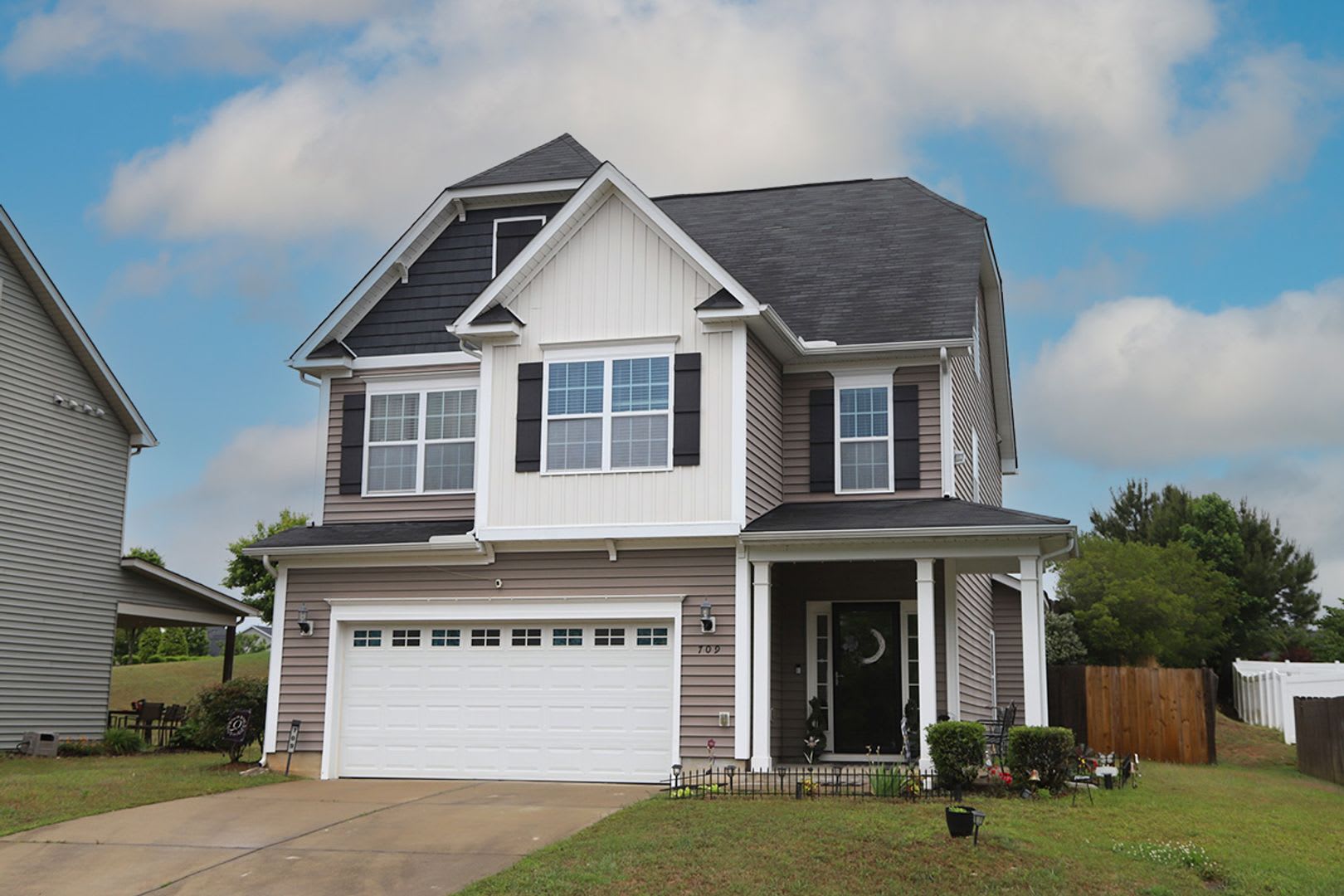Coming Soon Three Levels Of Living Room For Everyone 4Br 3Ba Finished 3Rd Floor – photo 1 of 157