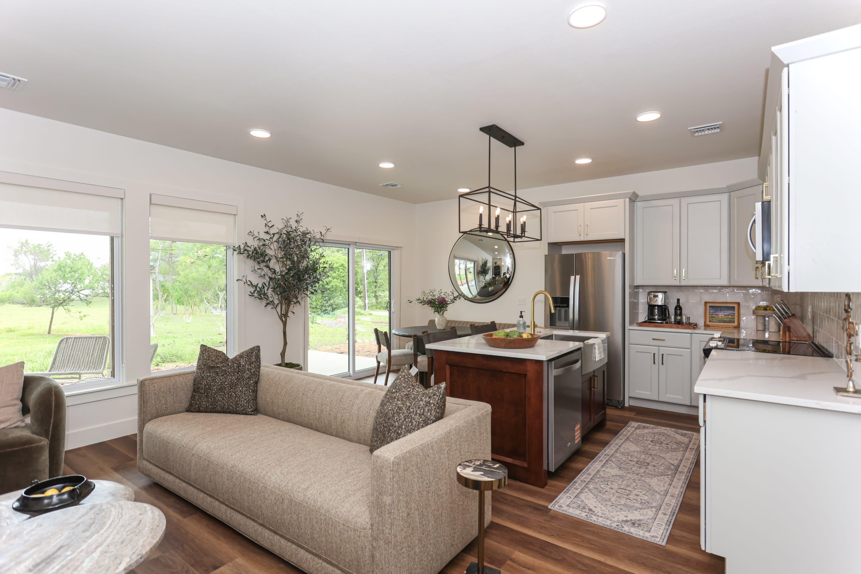 1795 East Rex Road – photo 1 of 16