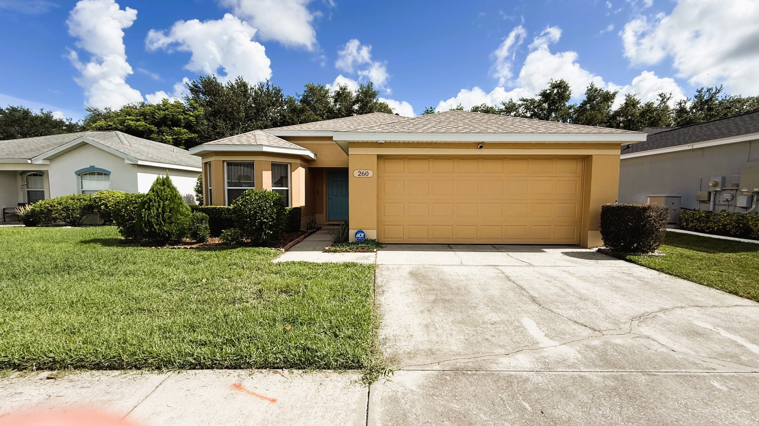 260 Lake Suzanne Drive – photo 1