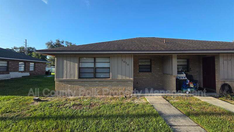 1010 Jacks St – photo 1