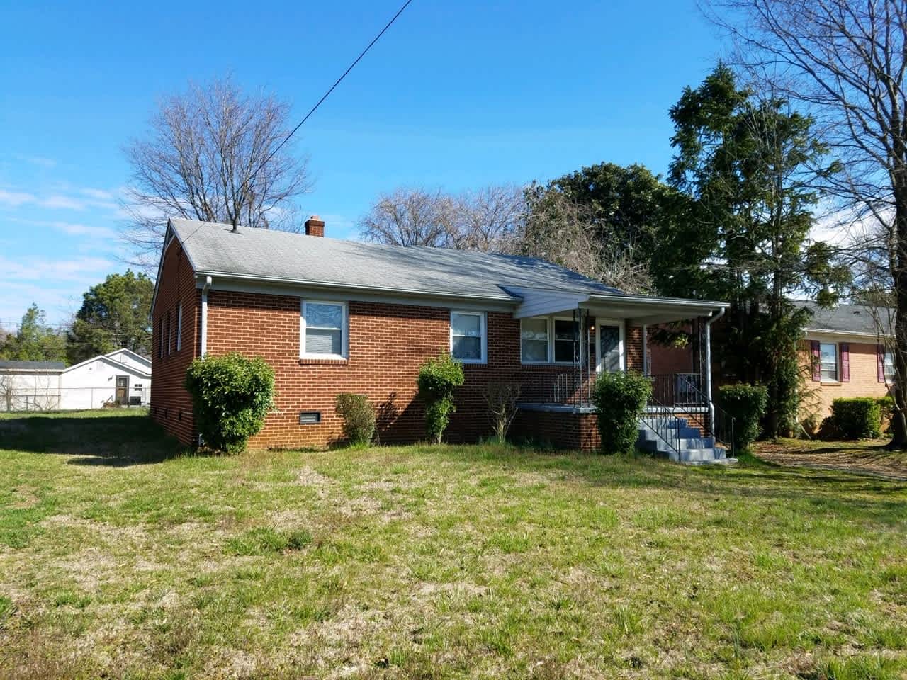 COMING SOON-Adorable 3 bedroom 1 bath house for Rent! – photo 1