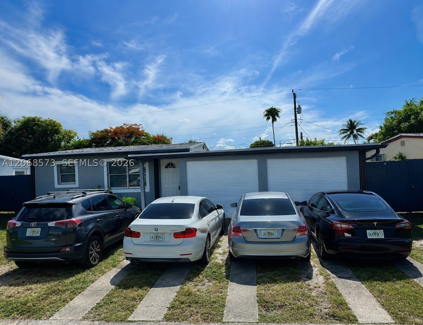 2865 NE 13th Ave – photo 1