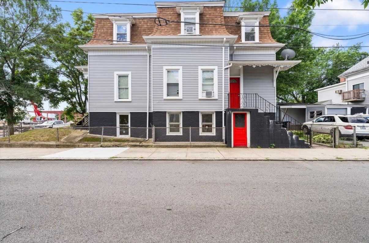 54 Harrison St – photo 1
