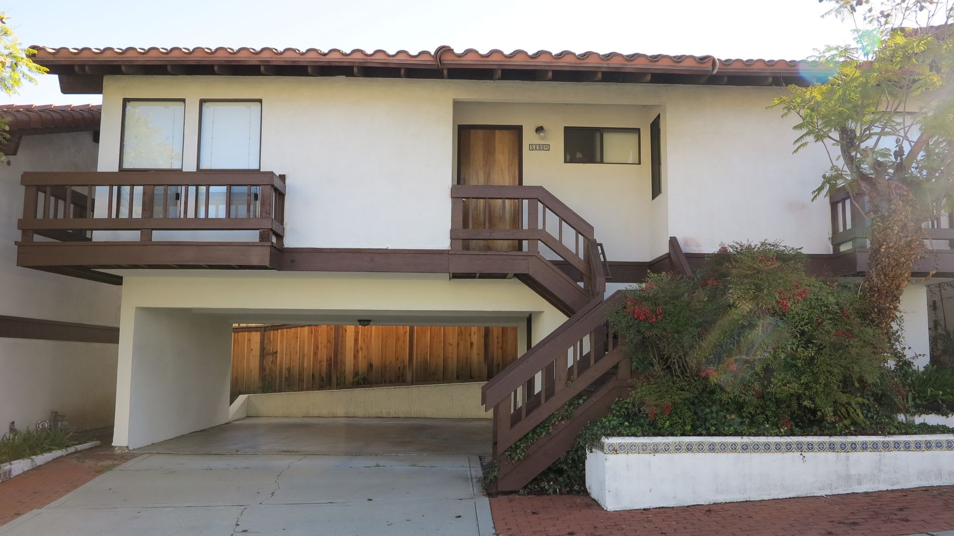 Broad, 880-888 – photo 1