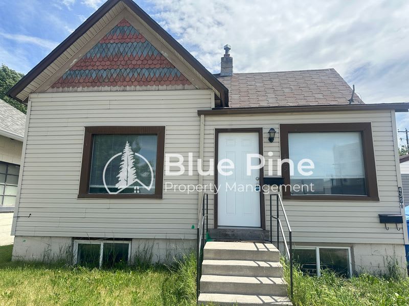 439 East Wyeth Street – photo 1