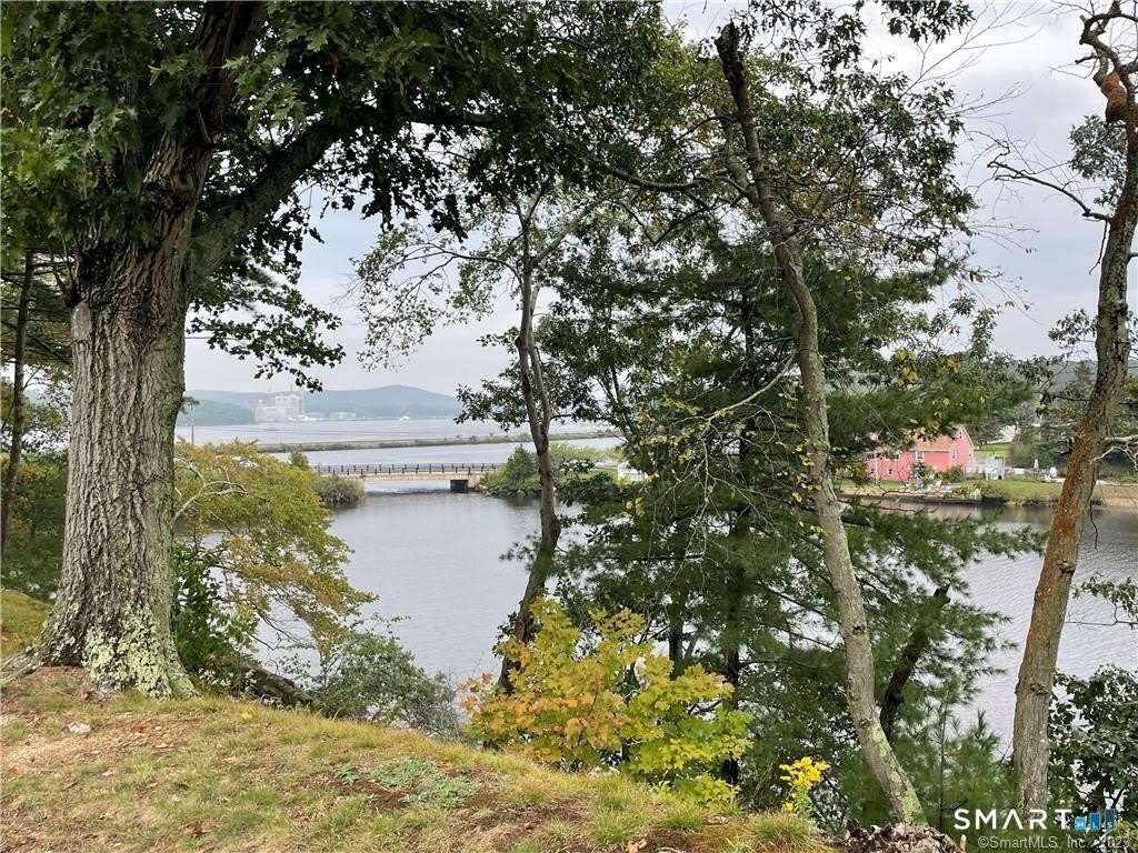 12 Sleepy Hollow Pentway – photo 1 of 20
