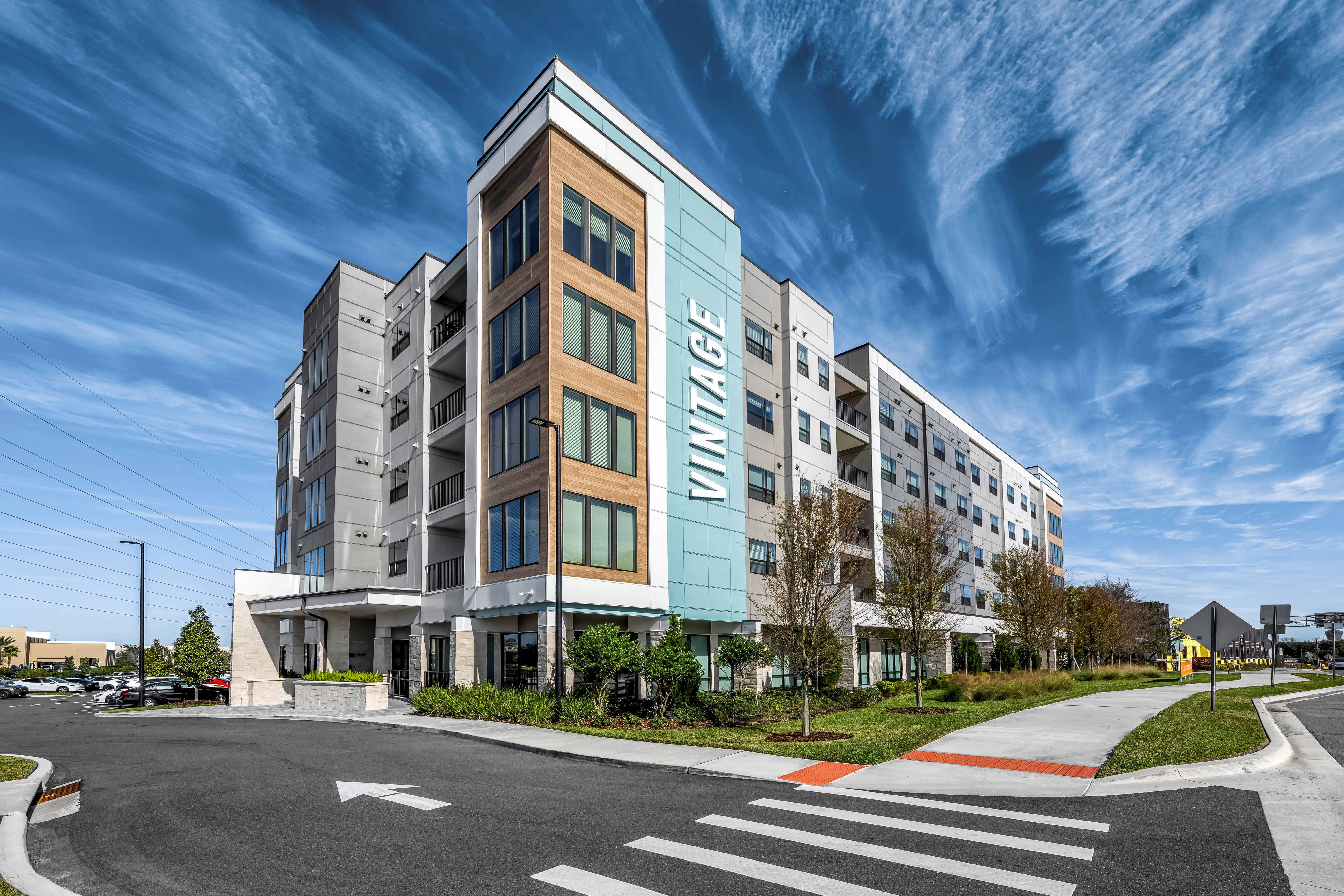 Vintage Lake Mary Apartments – photo 1