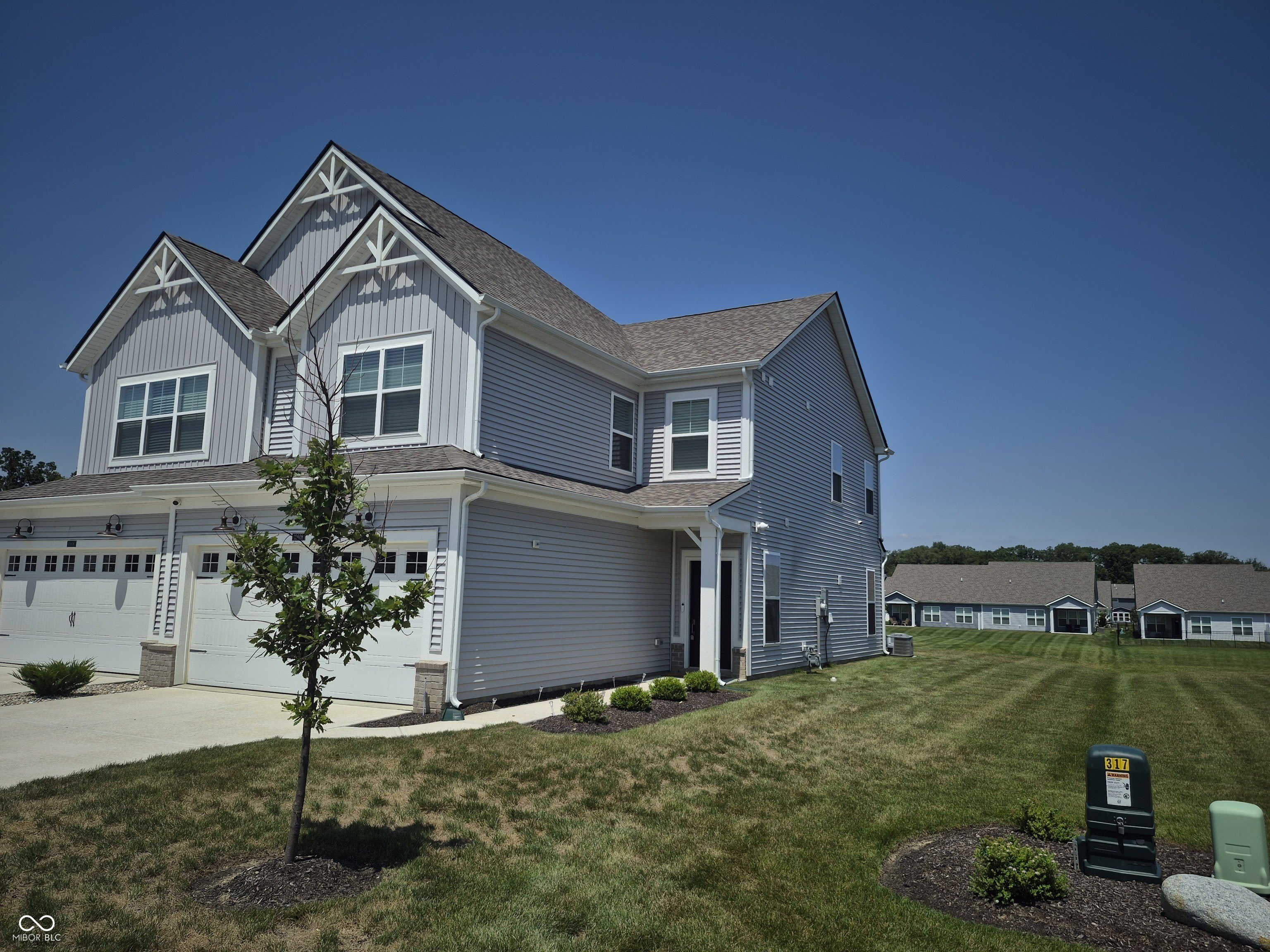 10608 Mangrove Drive – photo 1