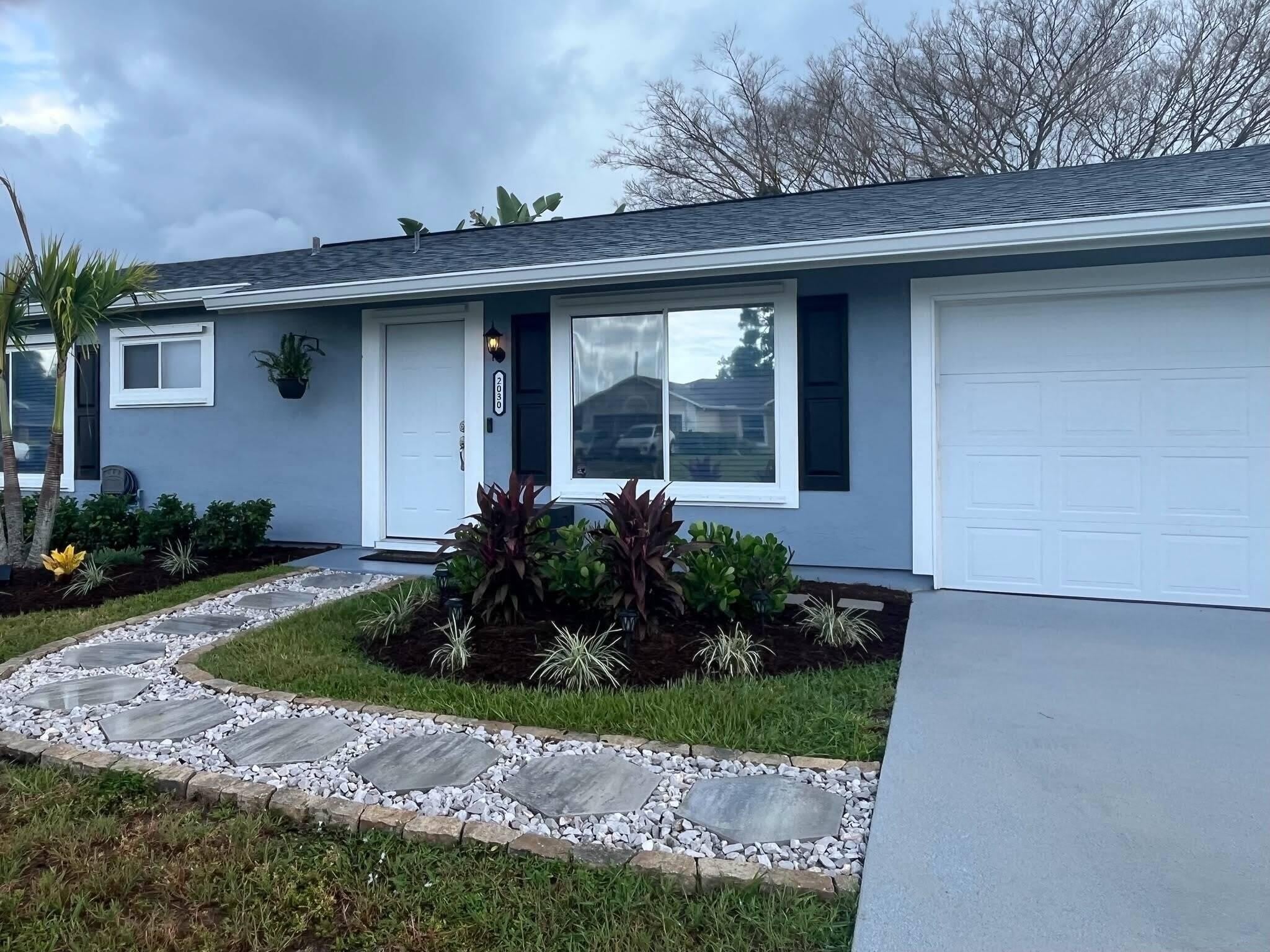 2030 Se Watercrest Street – photo 1