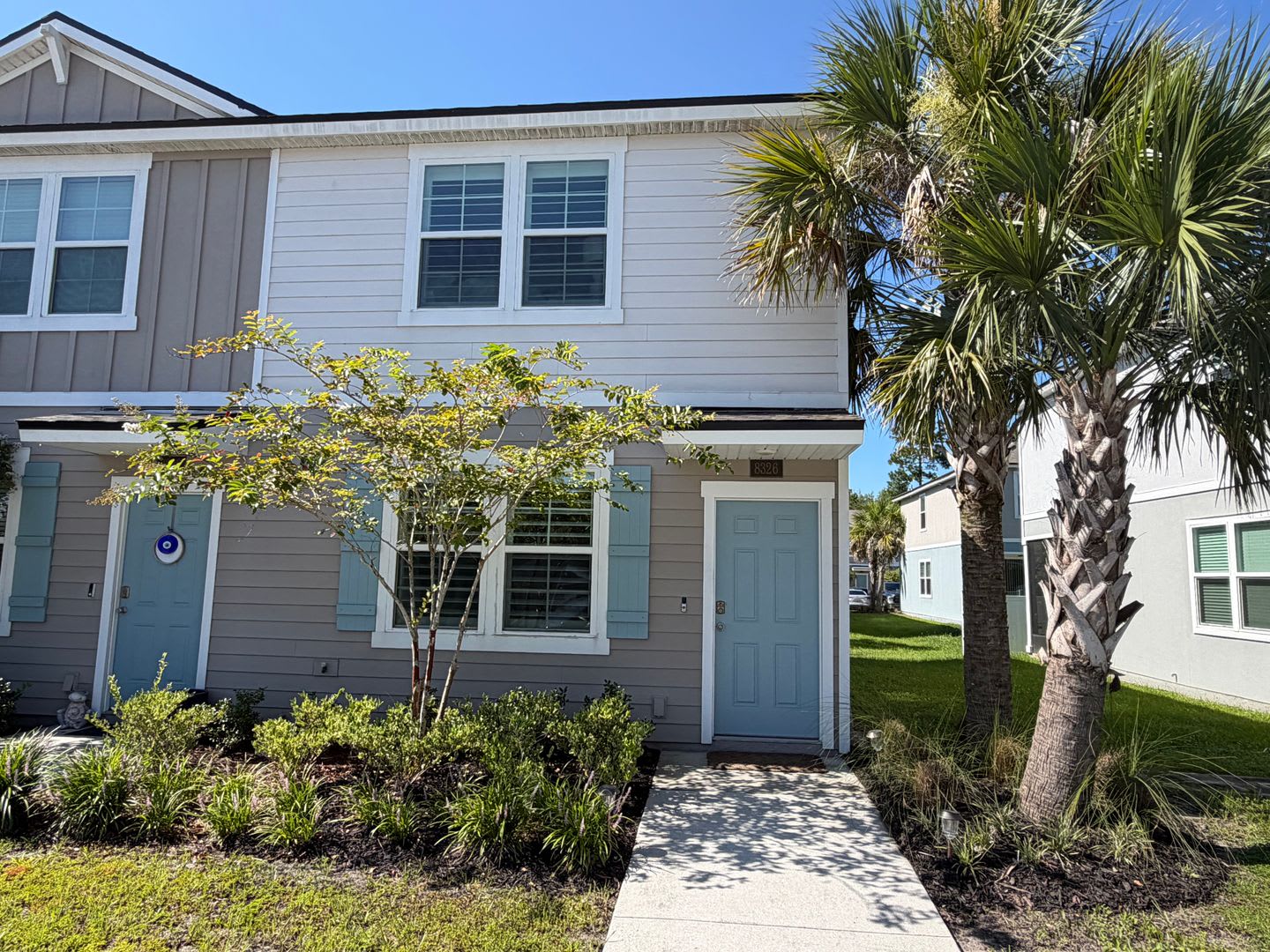 8326 ZENITH Circle – photo 1