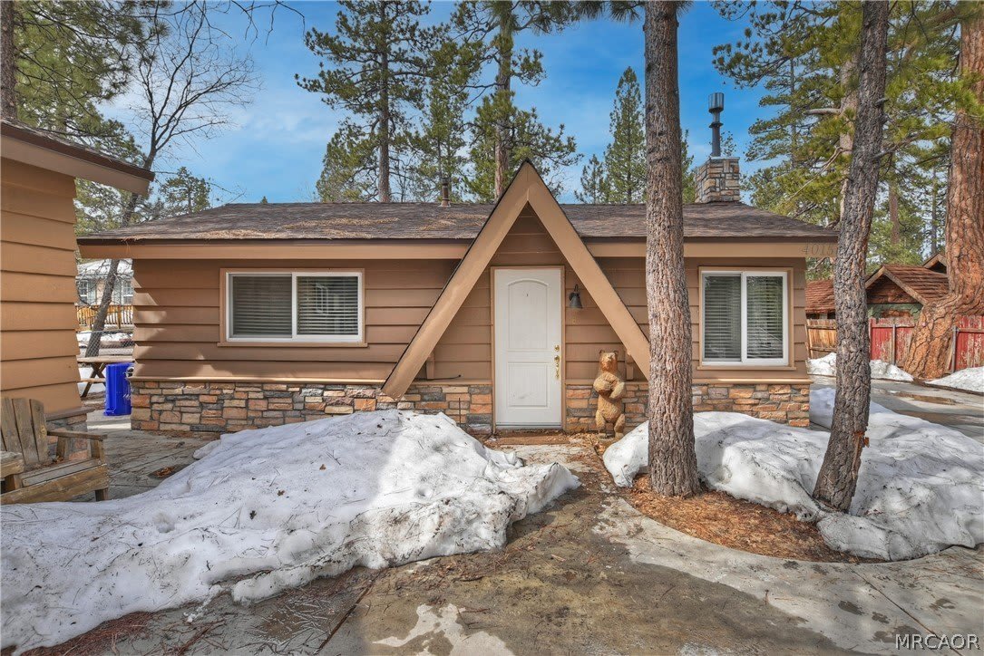 40157 Highland Road – photo 1 of 16