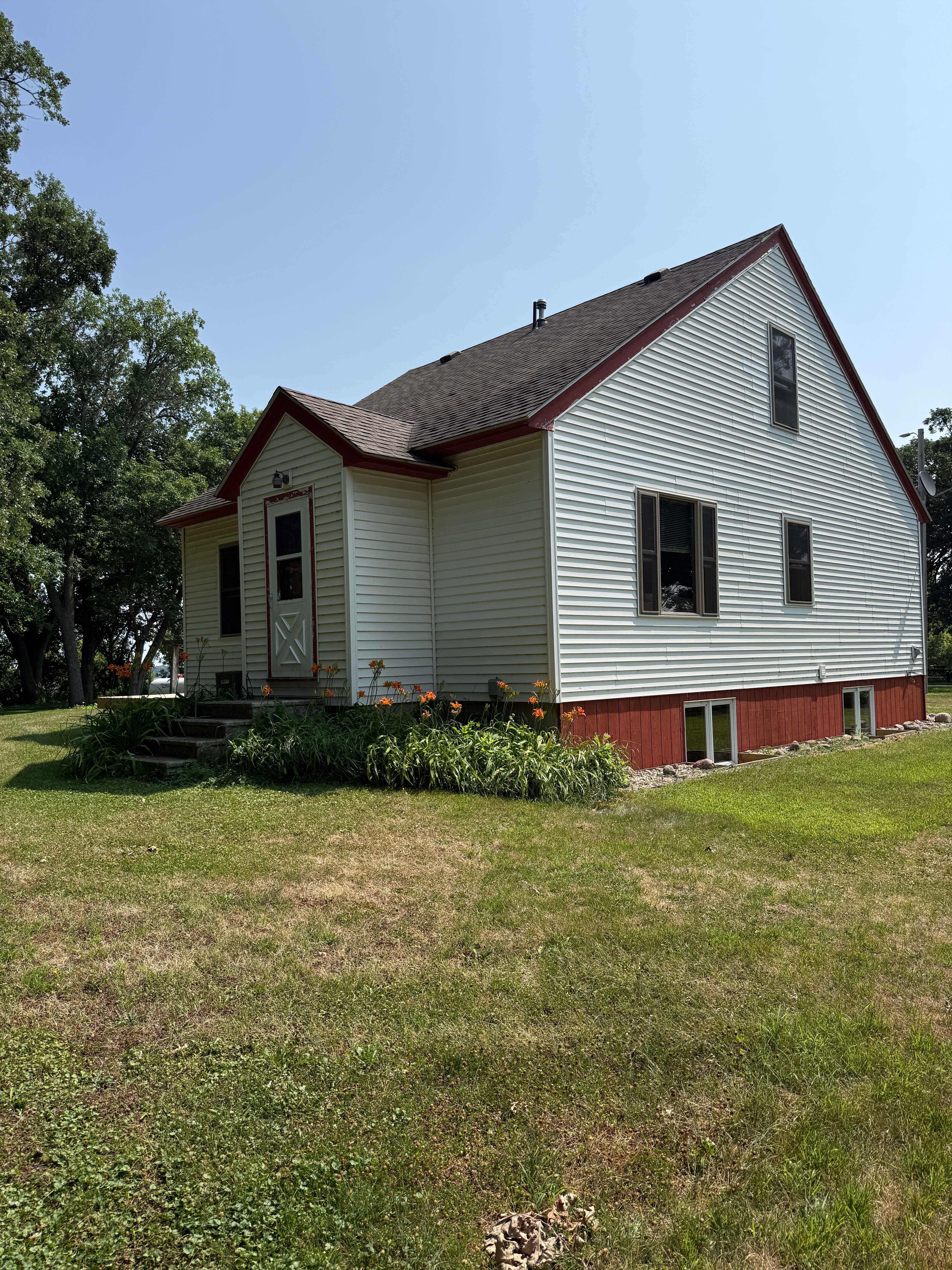 5075 County Rd 4 Ne – photo 1 of 4