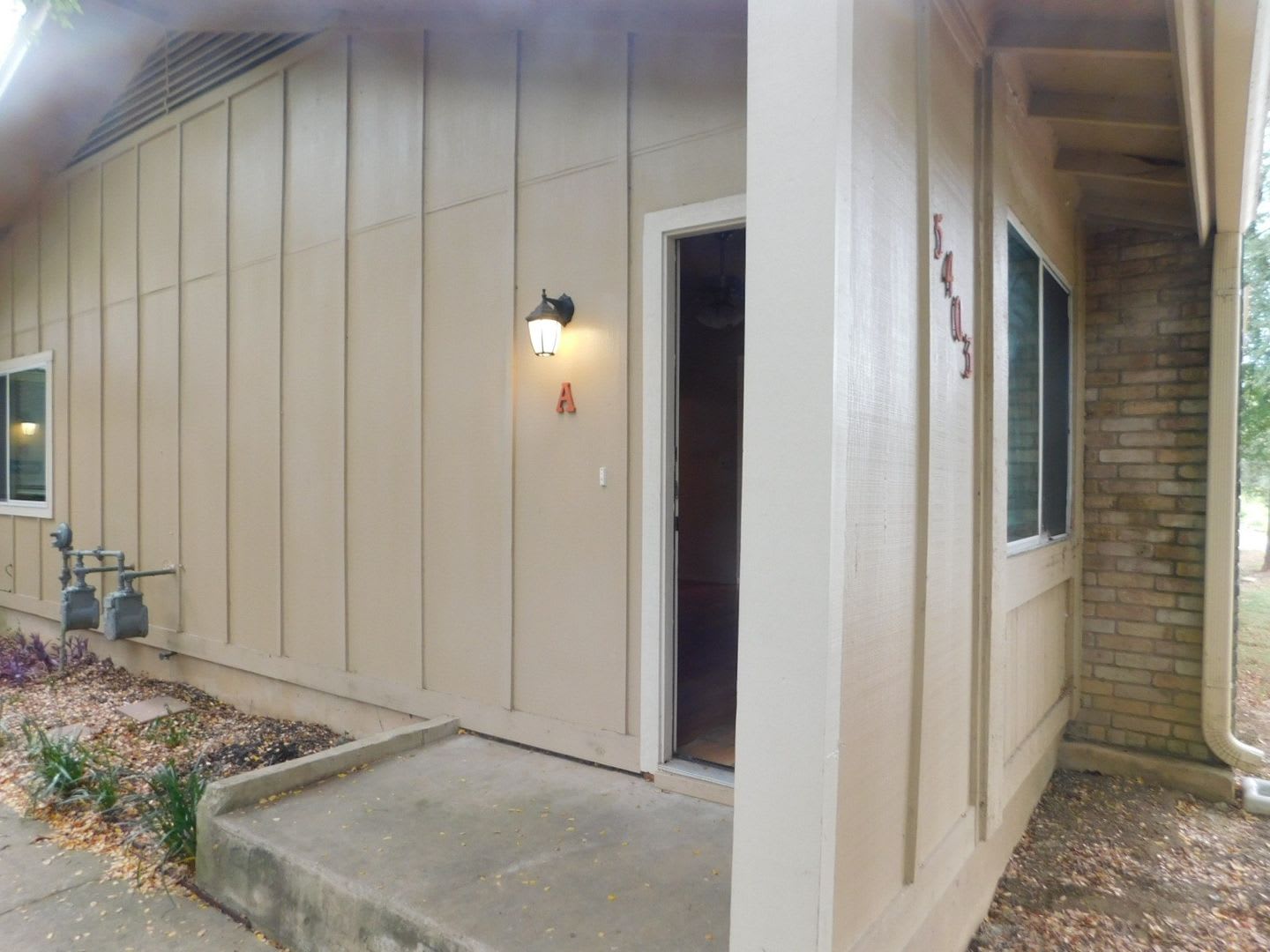 Armstrong Living Trust #8 (5403 Westgate Blvd) – photo 1