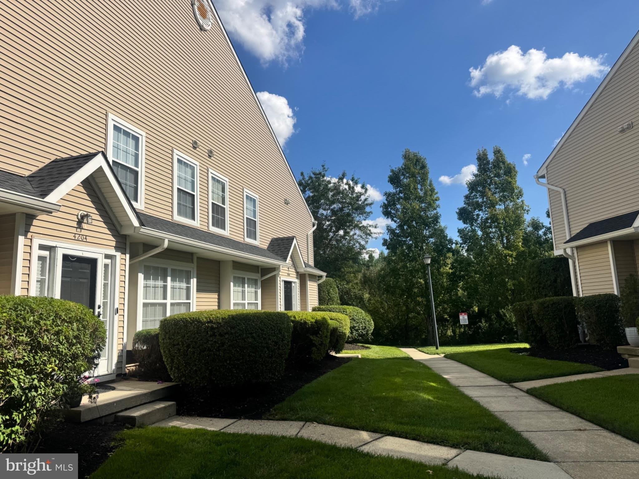 4205 BUXMONT Road – photo 1