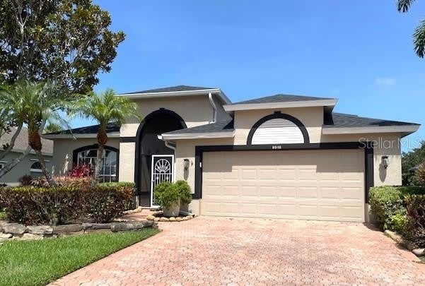 8918 OLDE HICKORY Avenue – photo 1