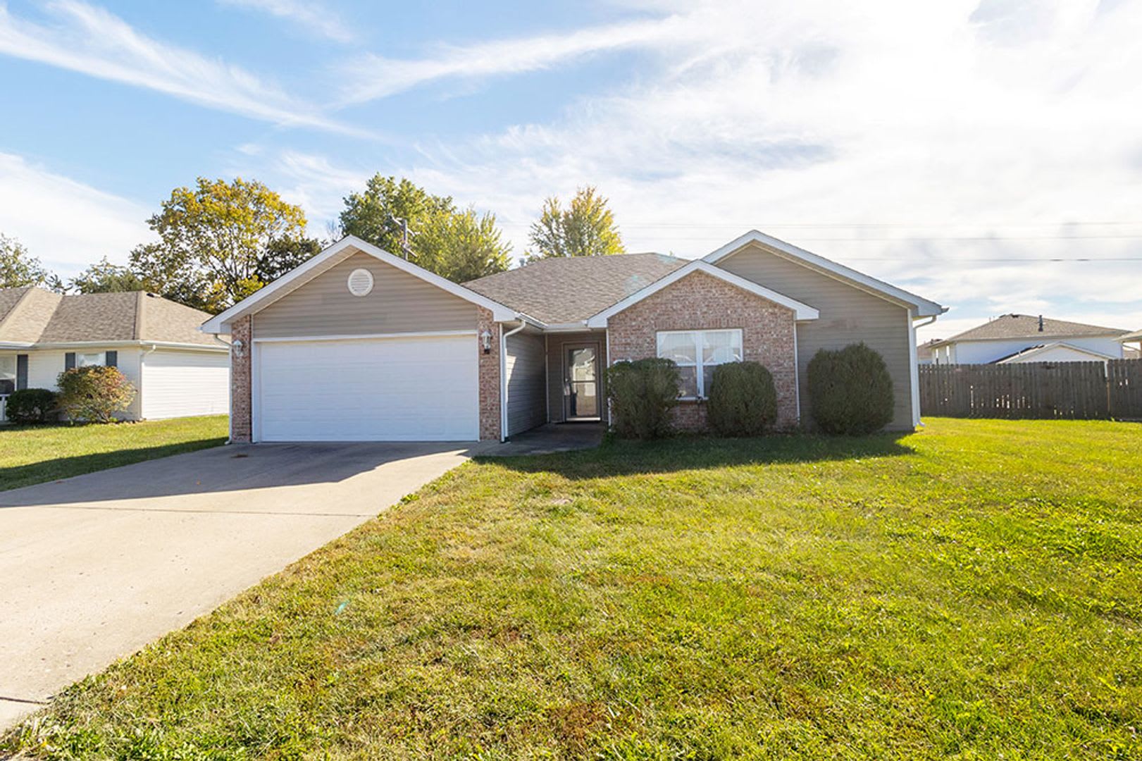 3bed/2ba single family home – photo 1