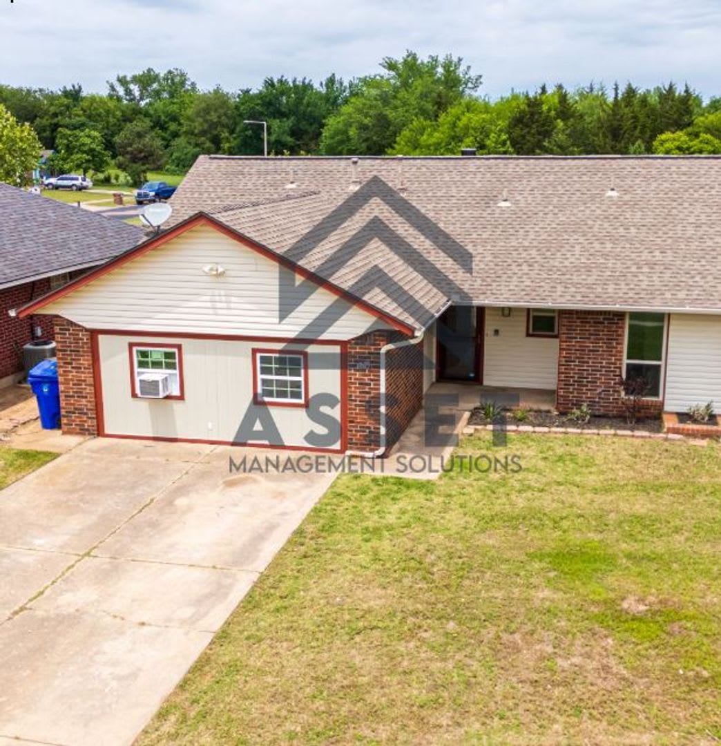4 Bedroom Rent to Own Home Available! – photo 1