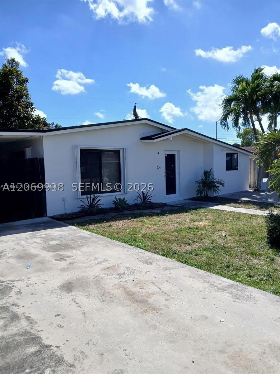 630 SE 3rd Pl – photo 1