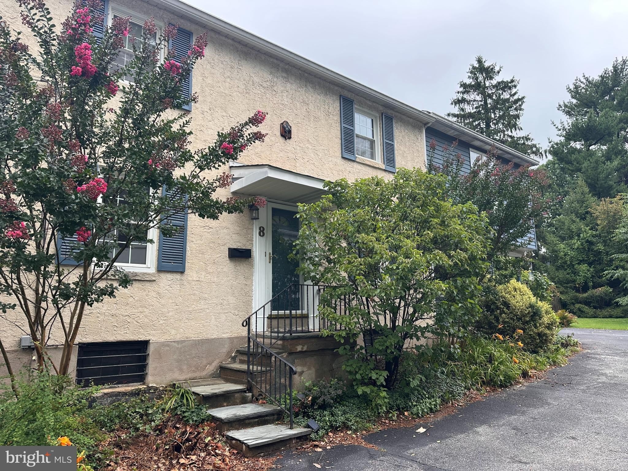 8 ARTHUR Road – photo 1