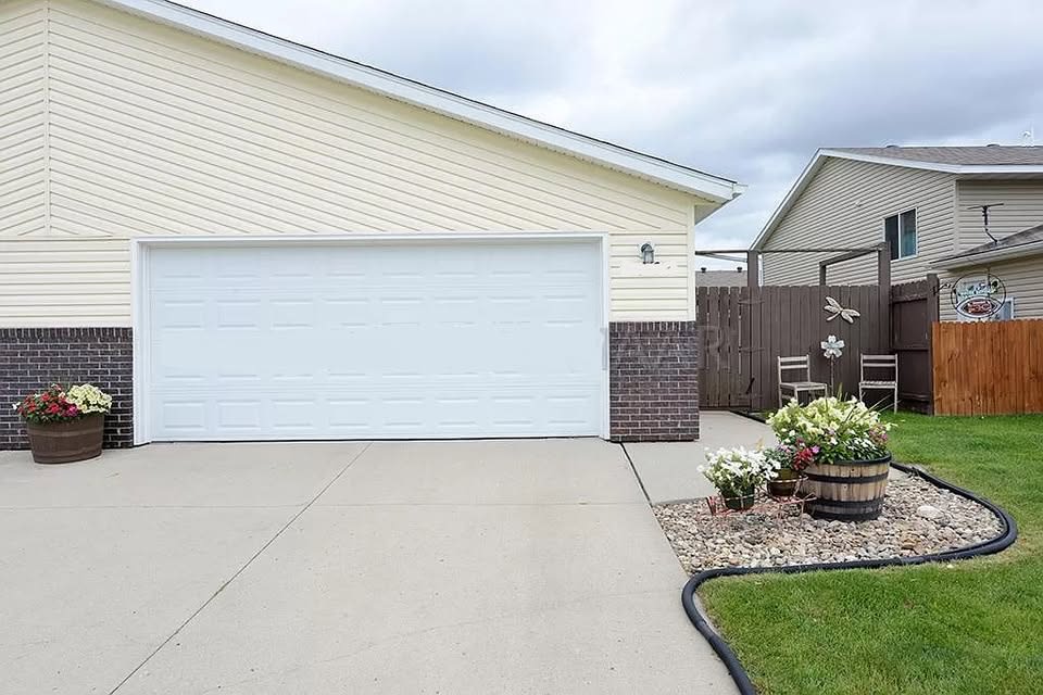 2565 Amber Valley Ct – photo 1