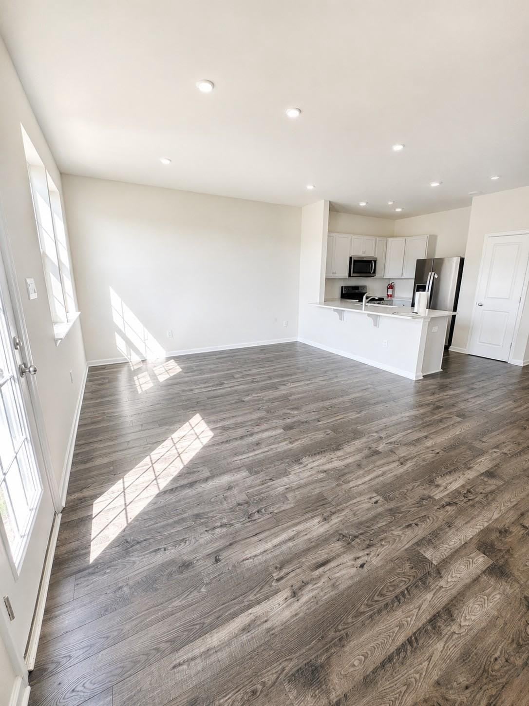 344 MAZZEO DRIVE – photo 1 of 18