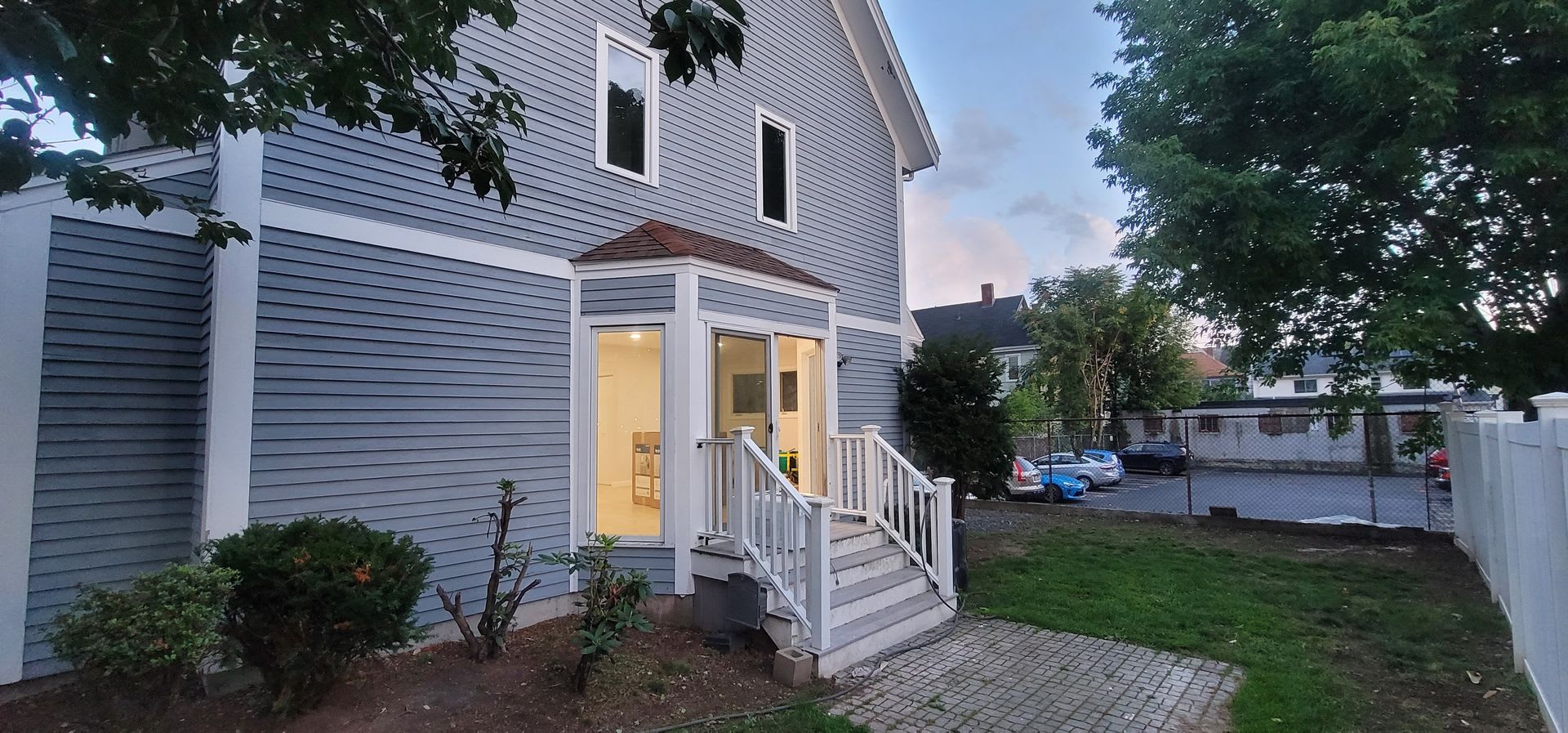 3-Story Townhouse with Central Heat, AC and 2 Parking Spots Included – photo 1