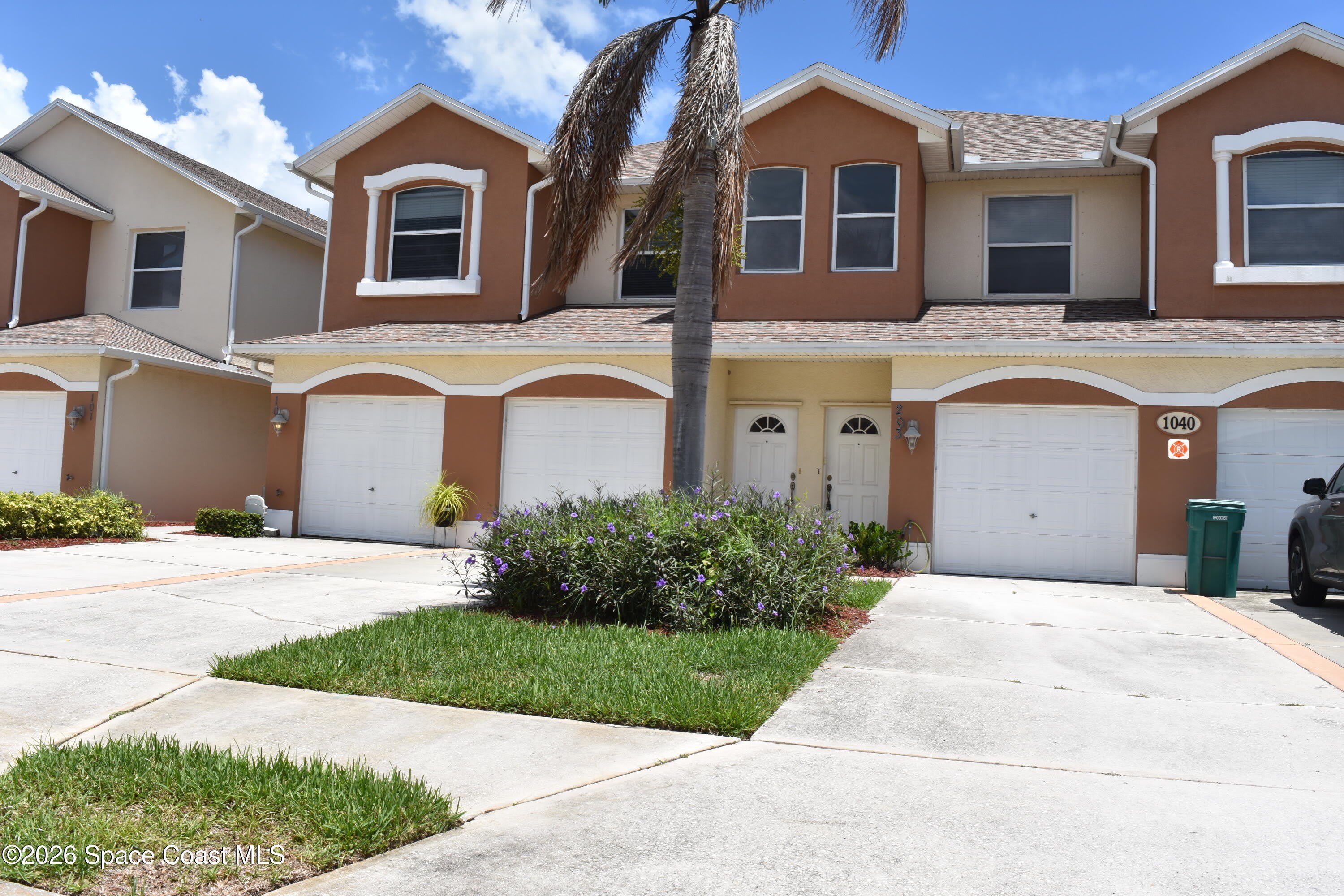 1040 Venetian Drive – photo 1 of 28