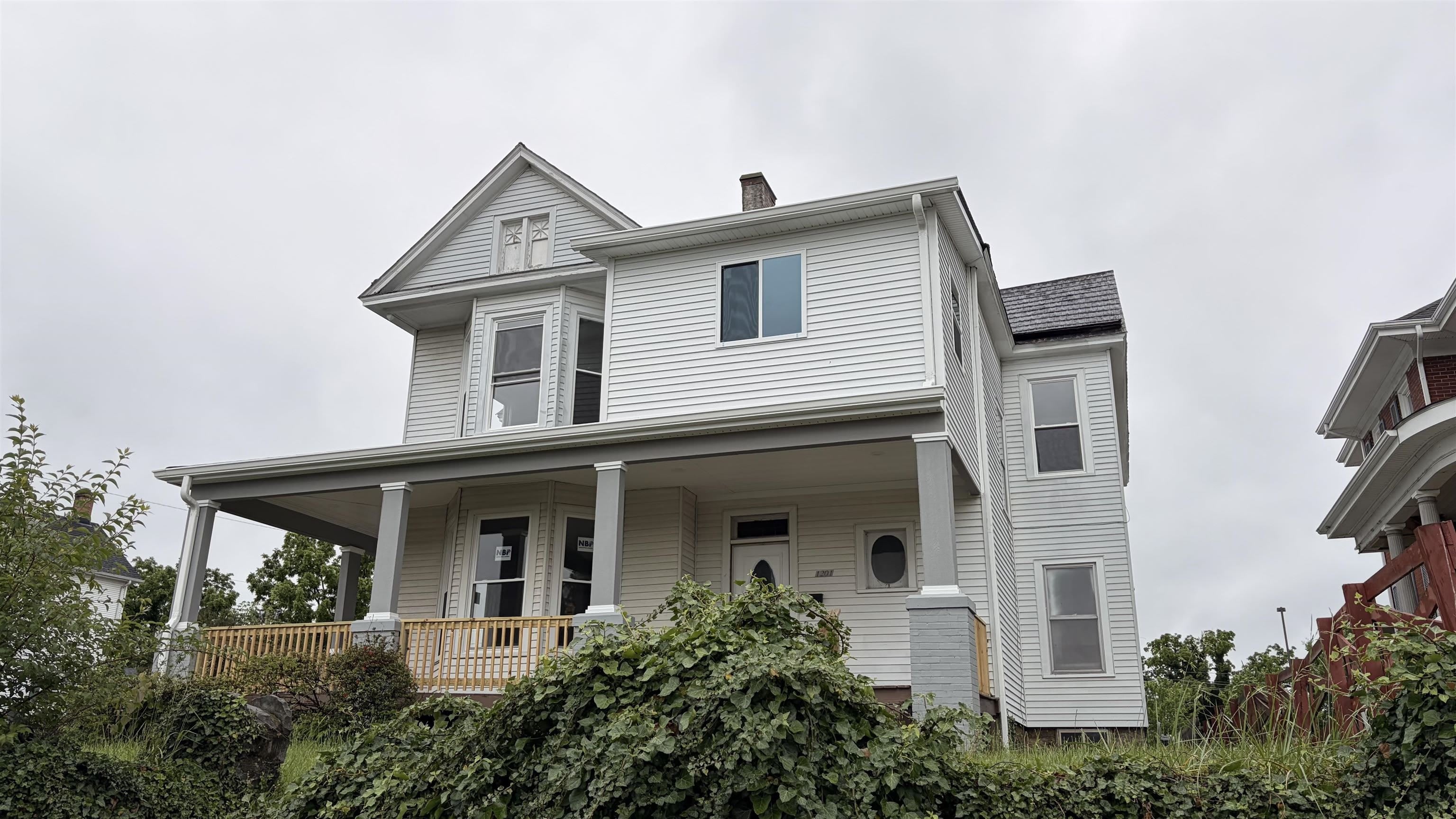 1201 Grove Avenue – photo 1