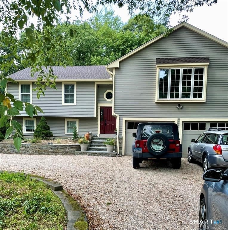 15 Oak Hill Drive – photo 1 of 9