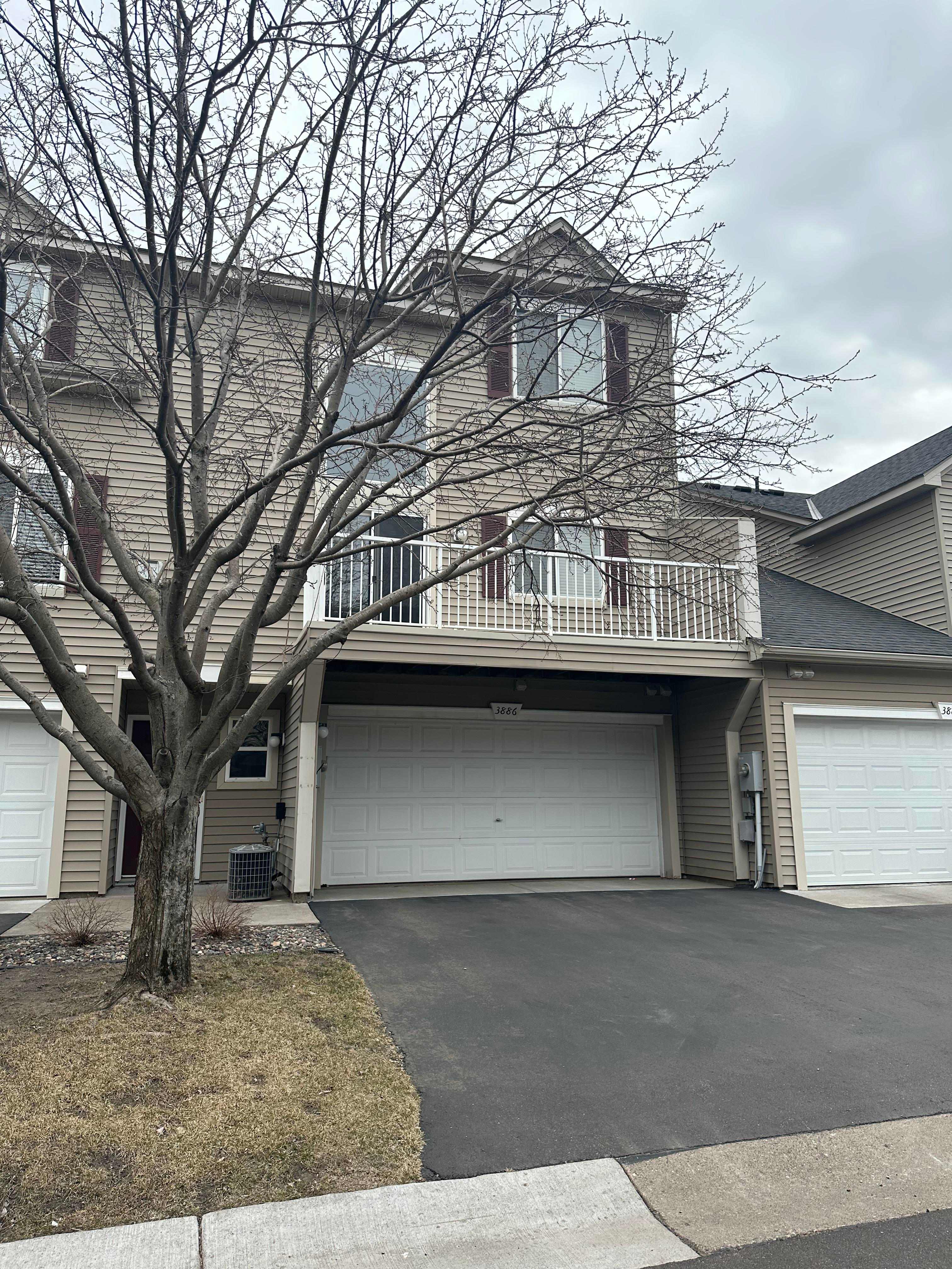 3886 Abercrombie Ln – photo 1 of 19