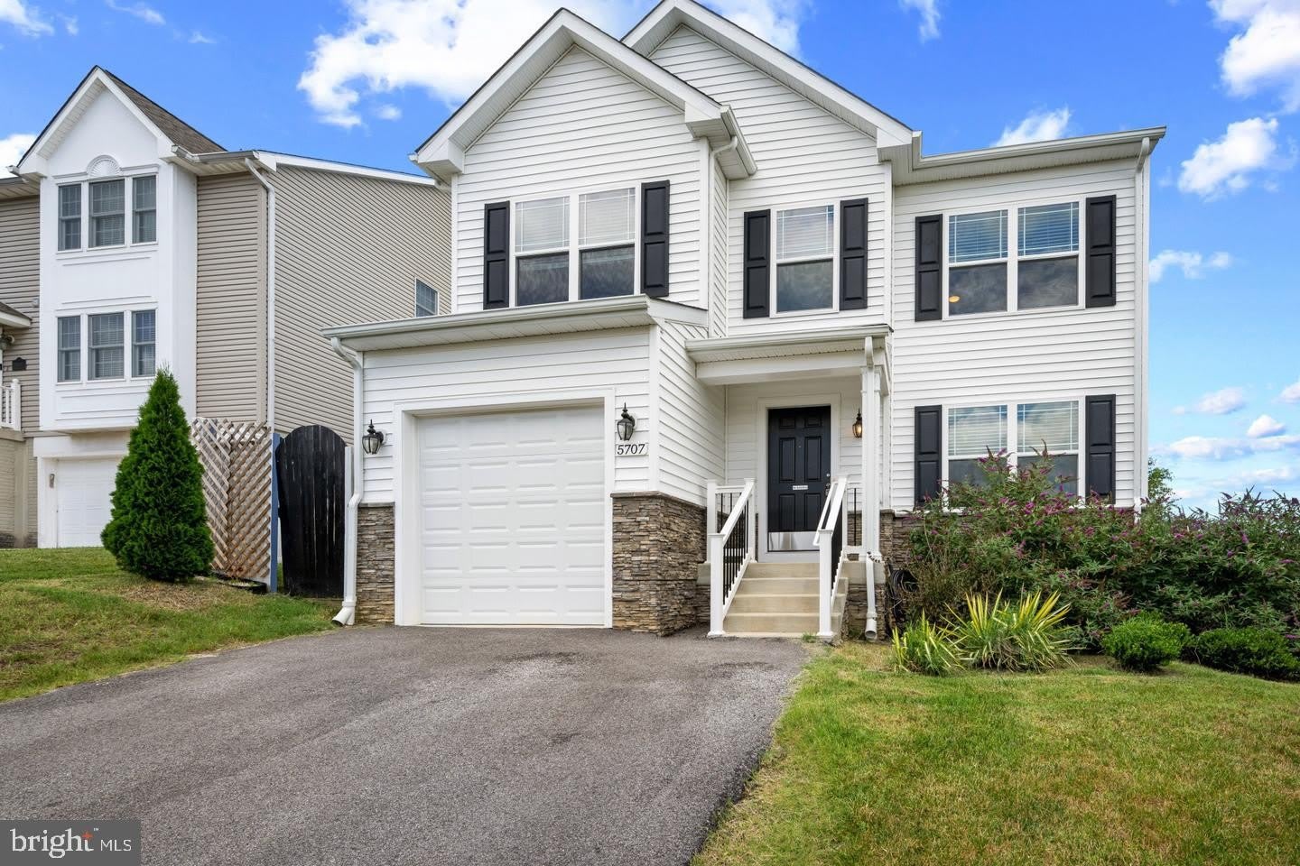 5707 LOWELL Street – photo 1 of 48