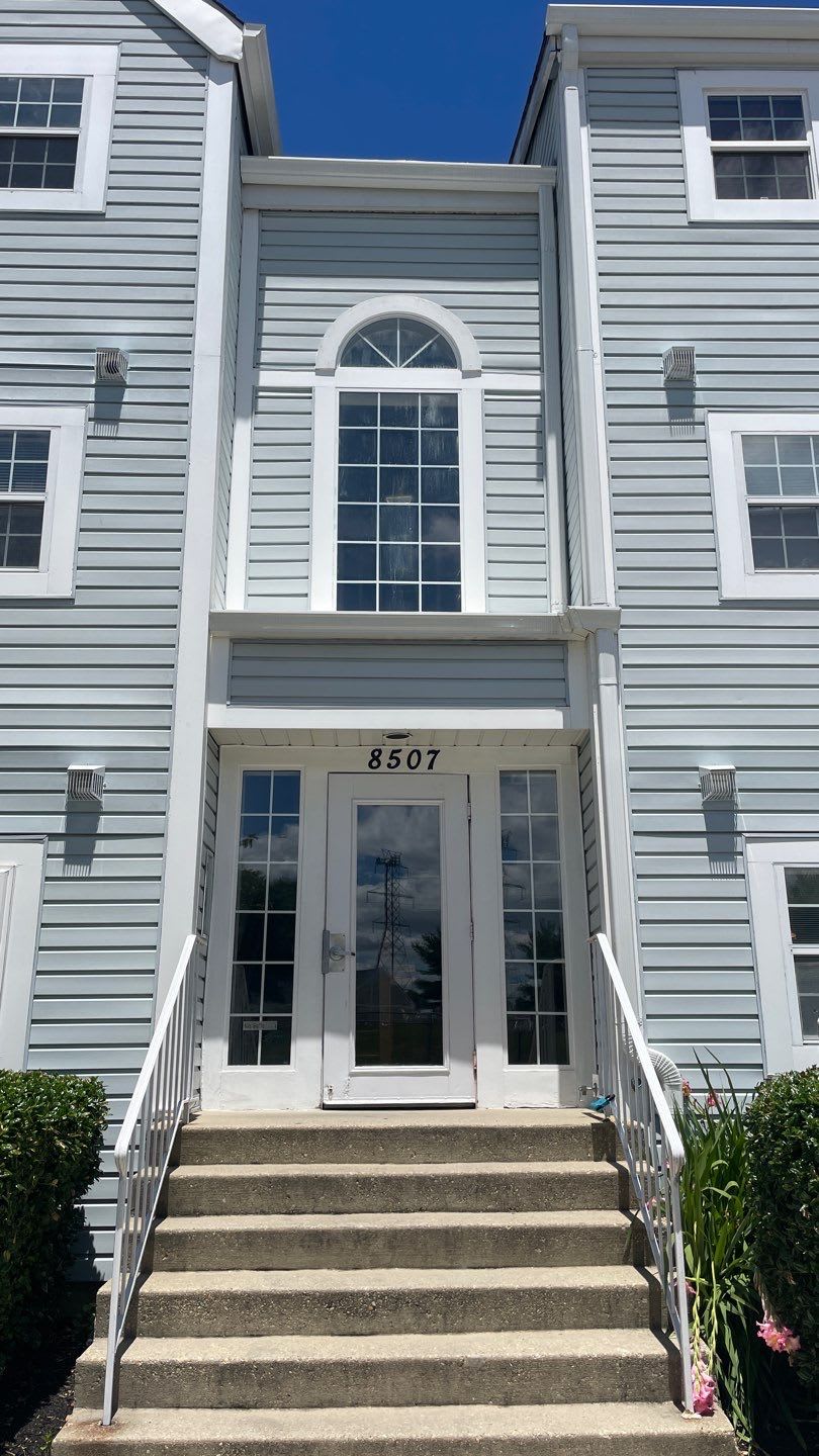 8507 Falls Run Rd Apt C – photo 1 of 25