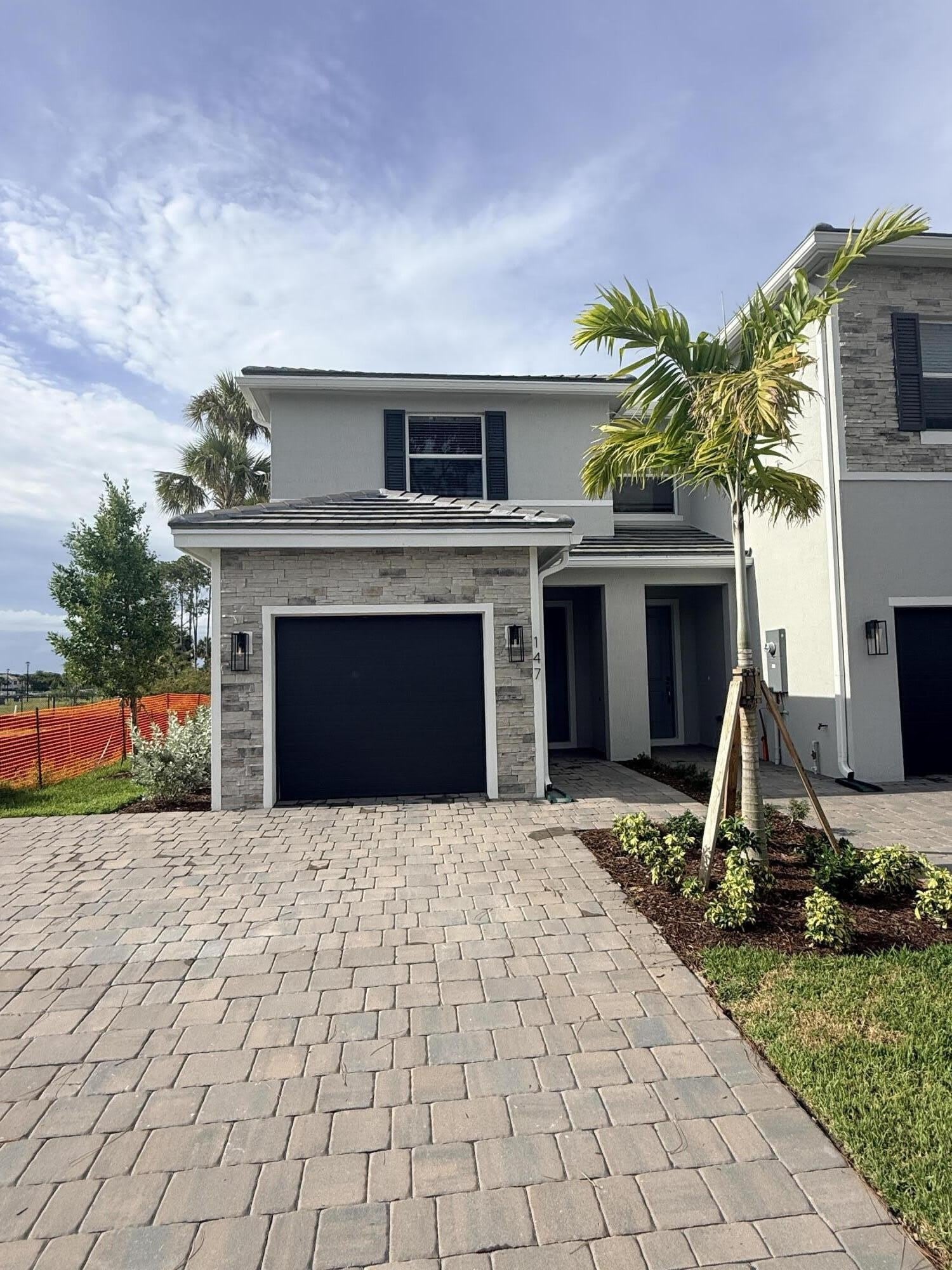 147 LAKESIDE LANDING Court – photo 1
