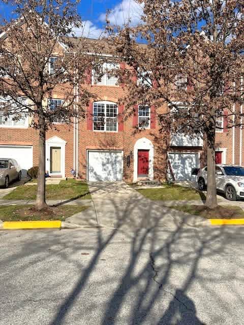 10312 Nareen Street 1 – photo 1 of 267