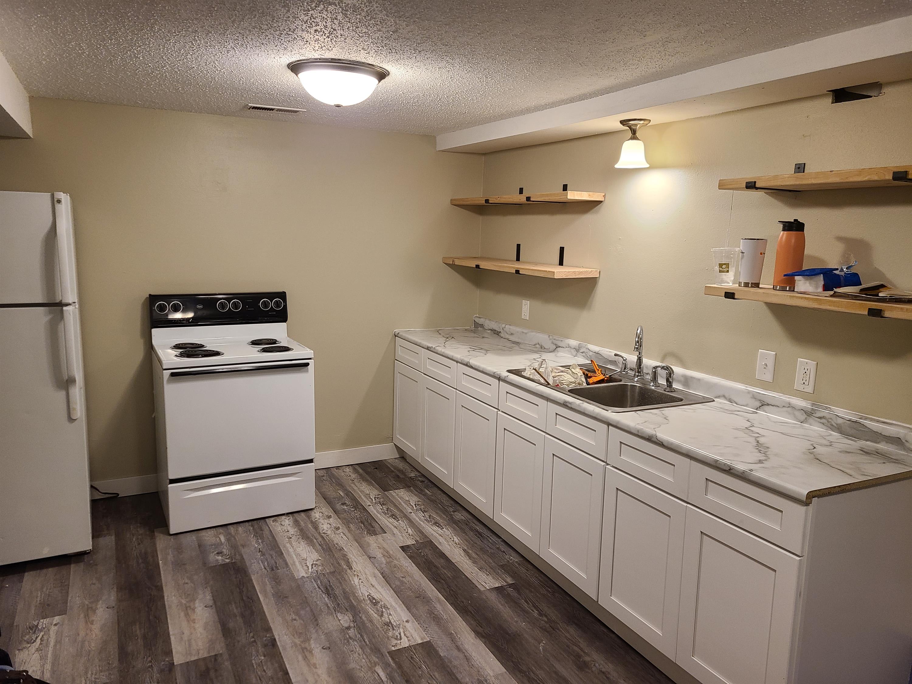 1804 Southlawn Drive, #B – photo 1