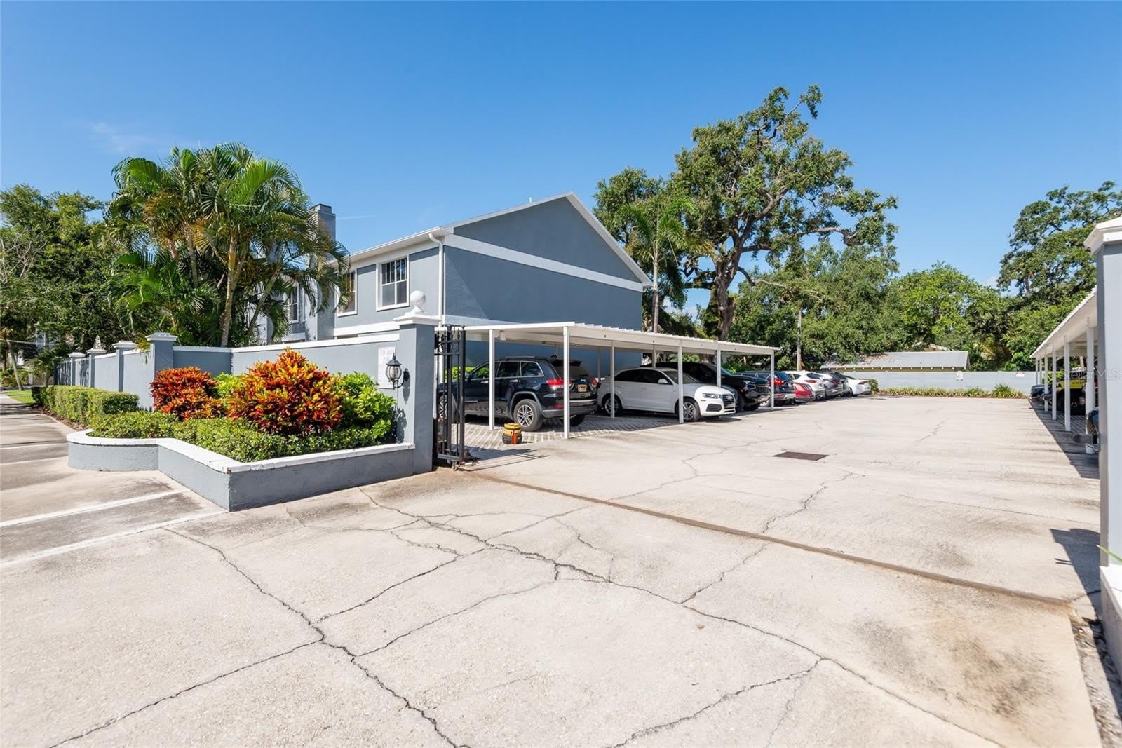 315 S EDISON Avenue – photo 1